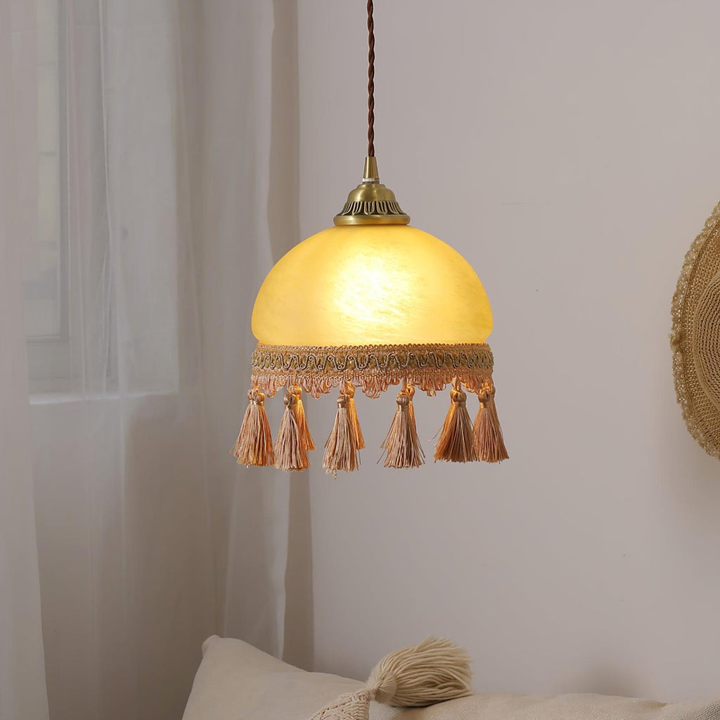 french-tassels-brass-pendant-light-anzaz--4