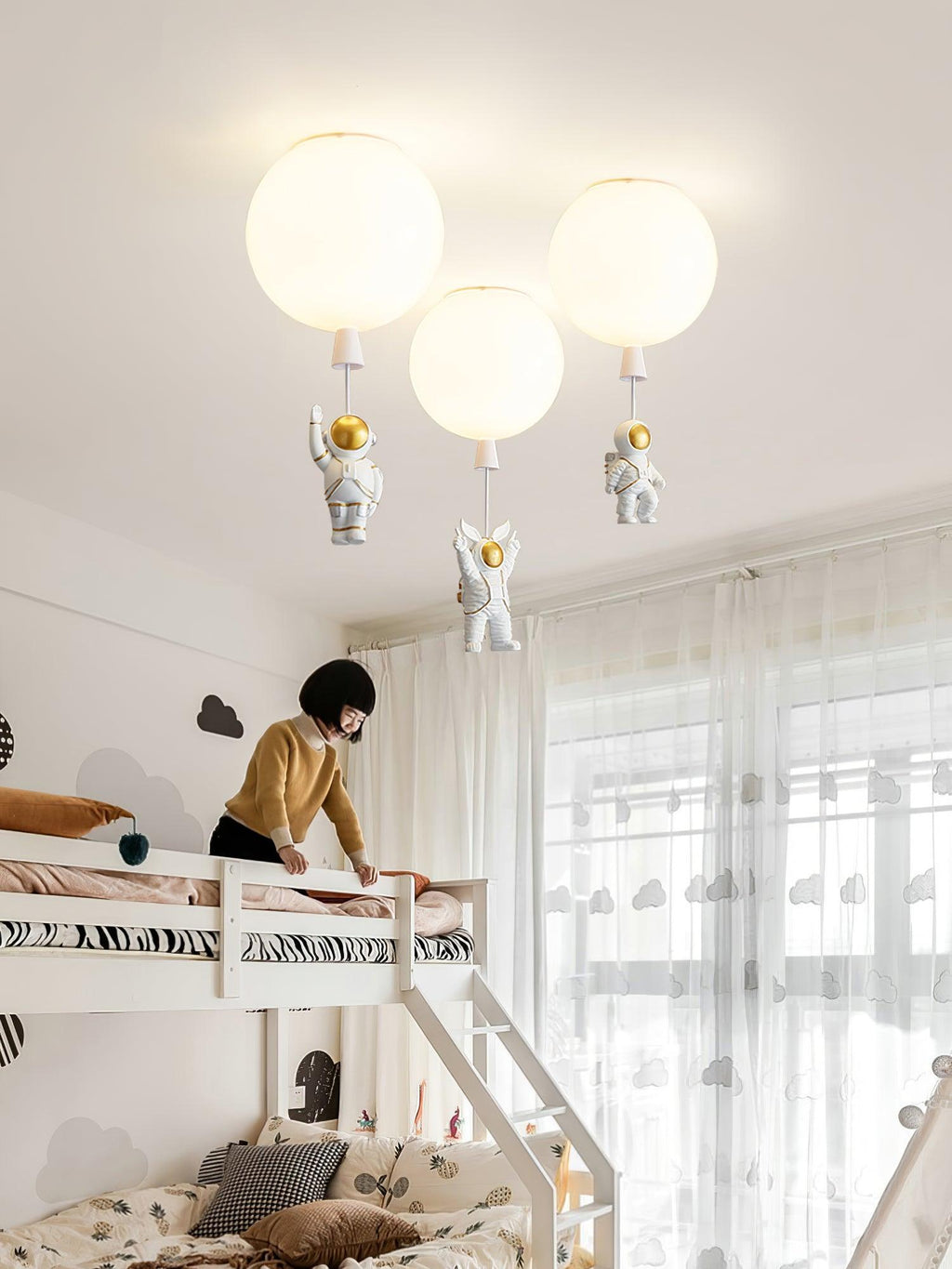 frosted-balloon-ceiling-light-anzaz--23