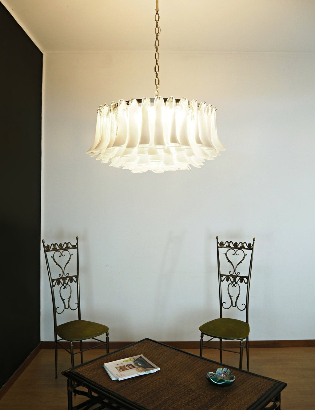 petal-frosted-white-murano-chandelier-anzaz--15