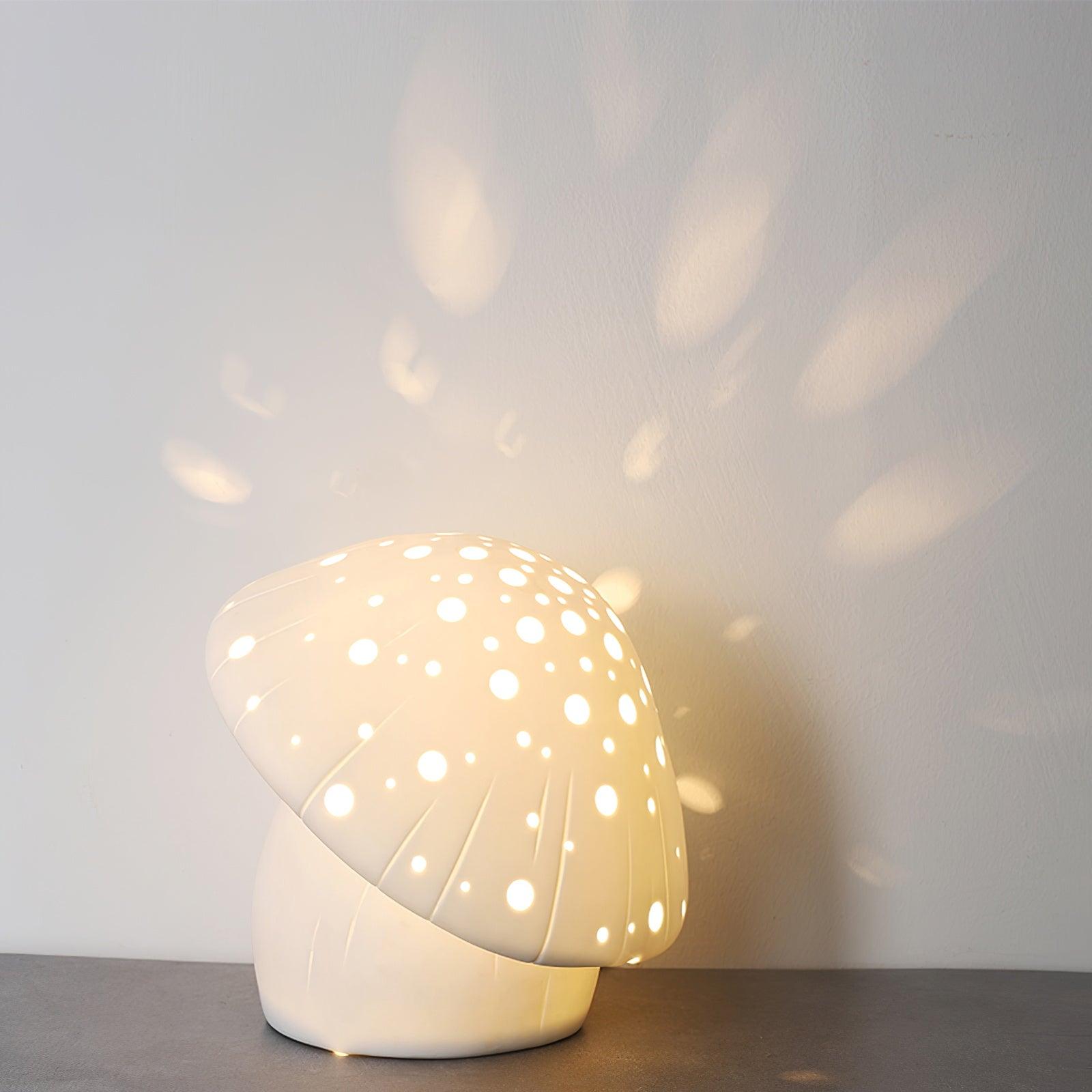 fungo-white-table-lamp-anzaz--17