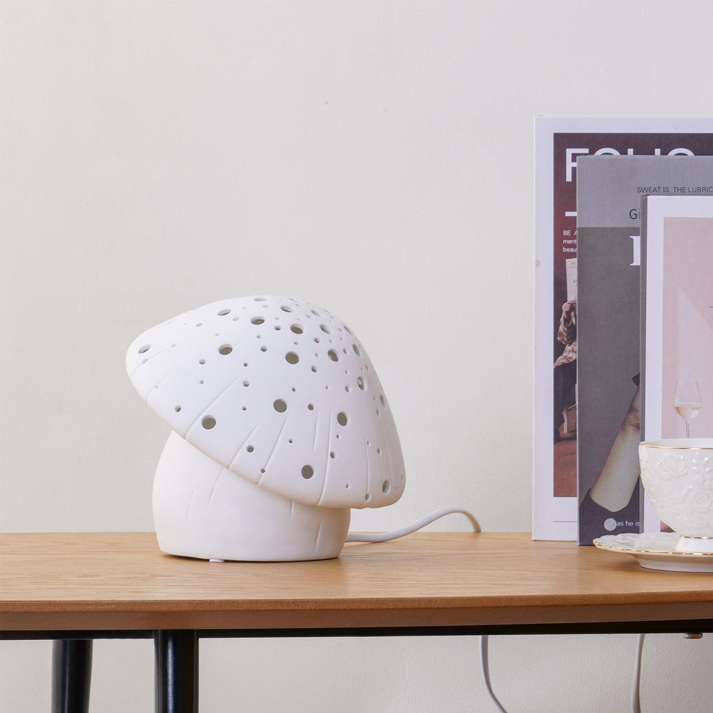 fungo-white-table-lamp-anzaz-White-4