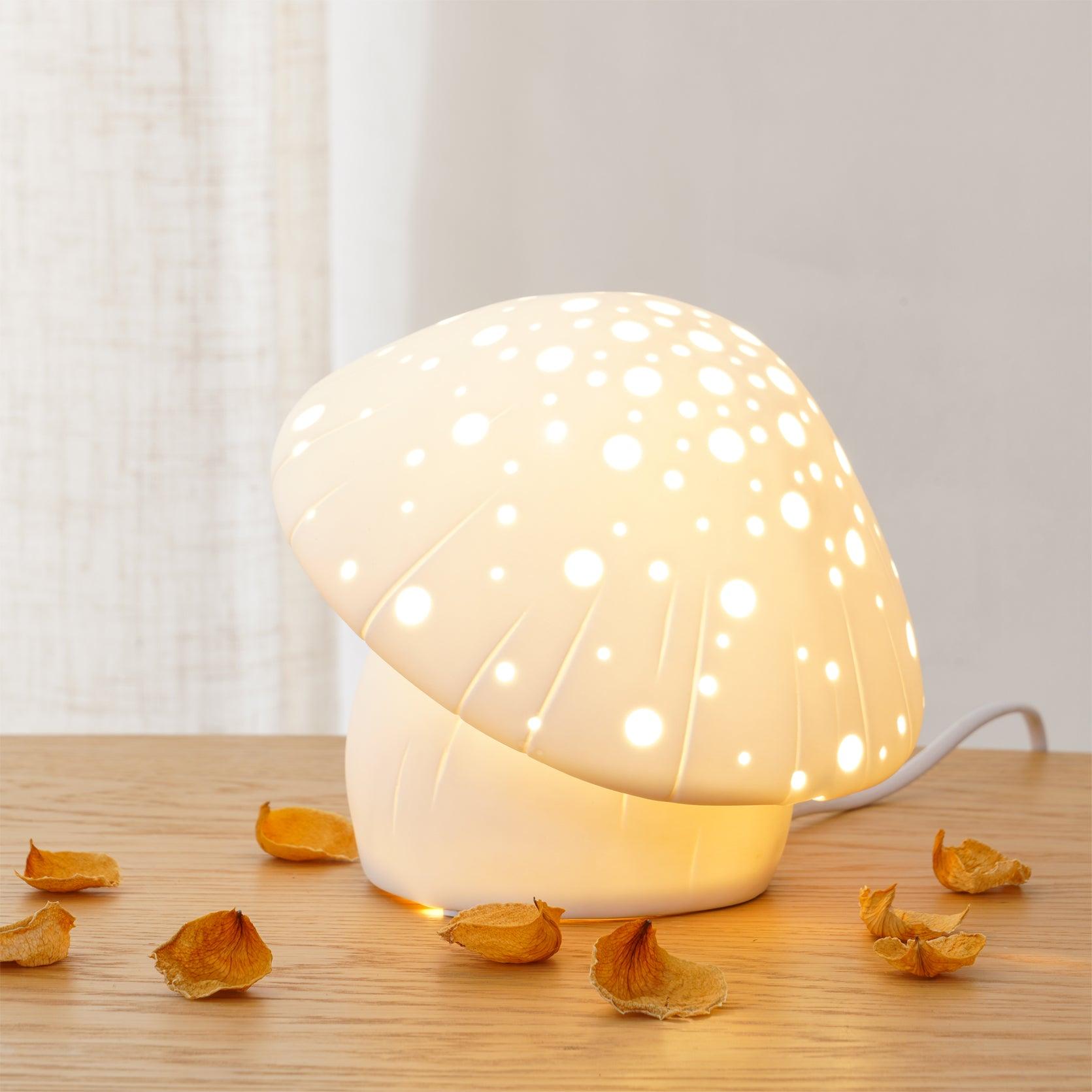 fungo-white-table-lamp-anzaz-White-2