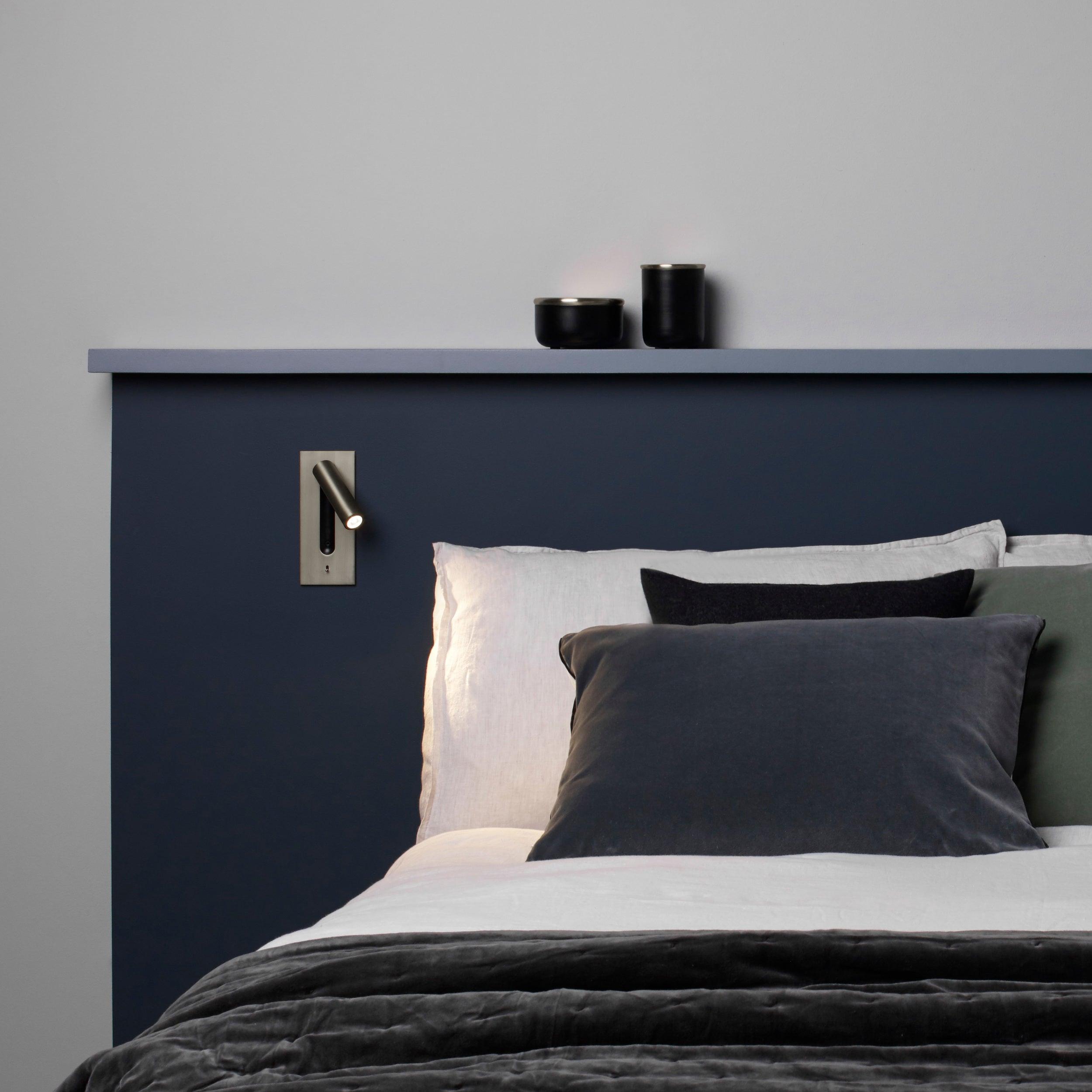 folded-back-bedside-wall-lamp-anzaz--8