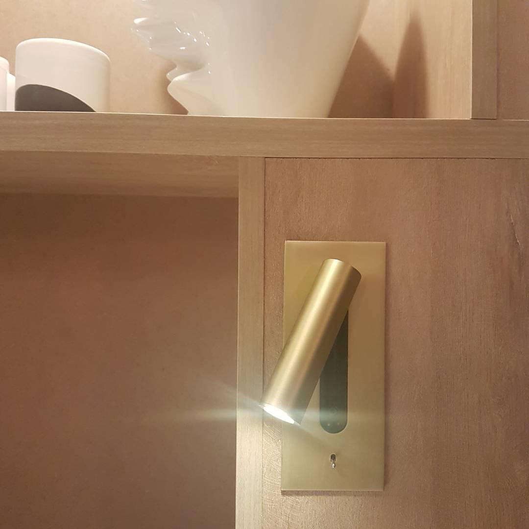 folded-back-bedside-wall-lamp-anzaz--12