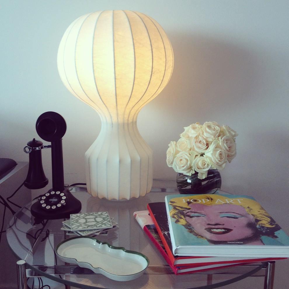 gatto-table-lamp-anzaz-White lamp body + Black base-4
