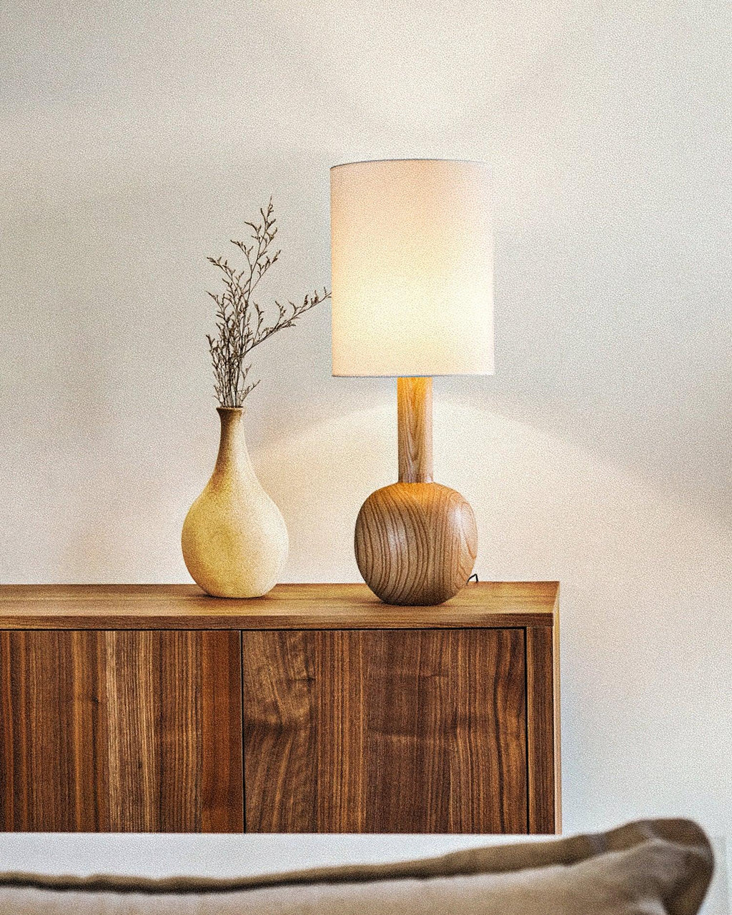 gavel-table-lamp-anzaz-Black-11