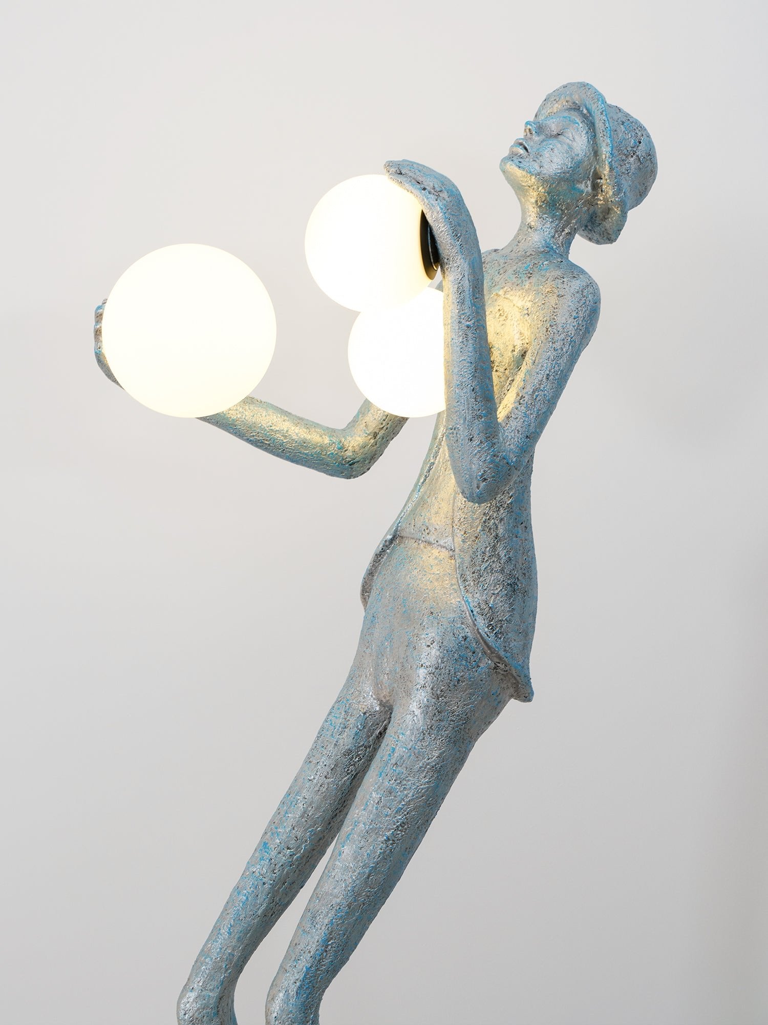 gentleman-sculpture-floor-lamp-anzaz--42