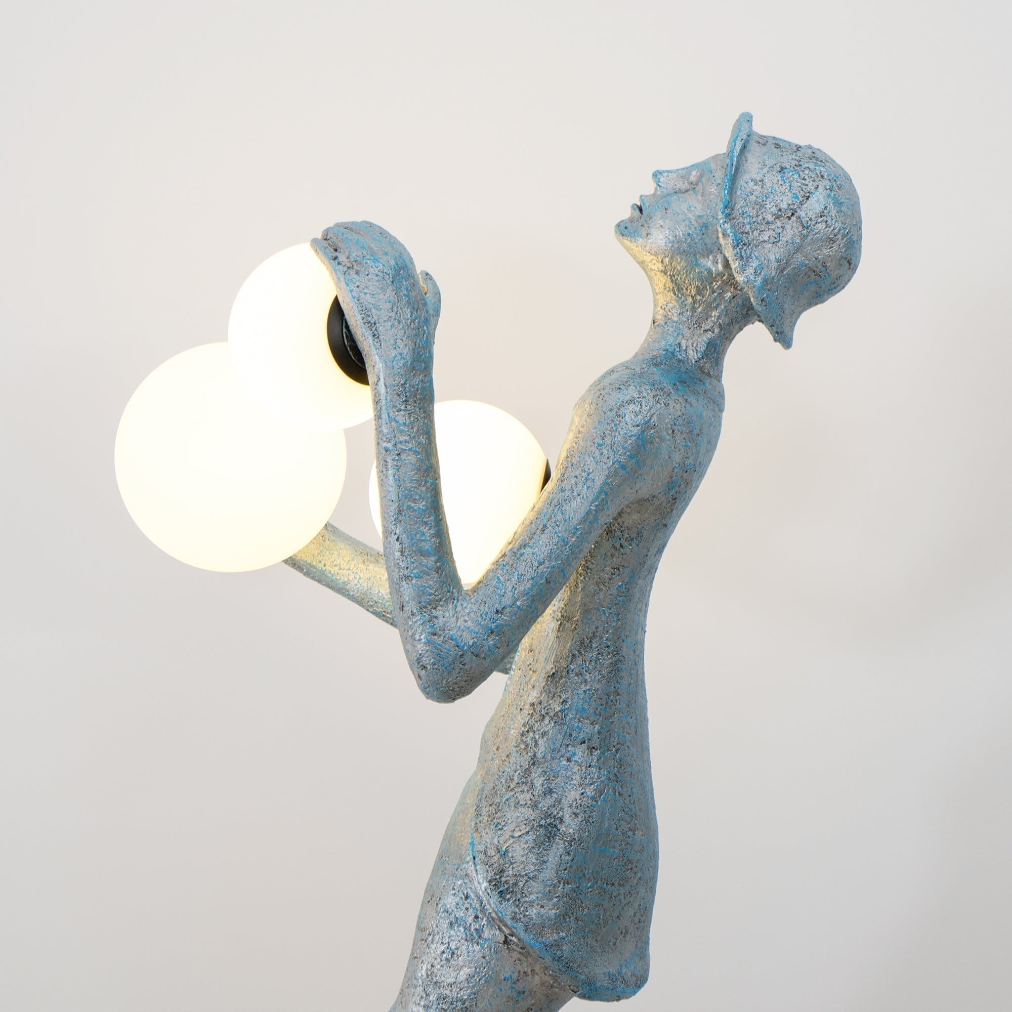 gentleman-sculpture-floor-lamp-anzaz--45