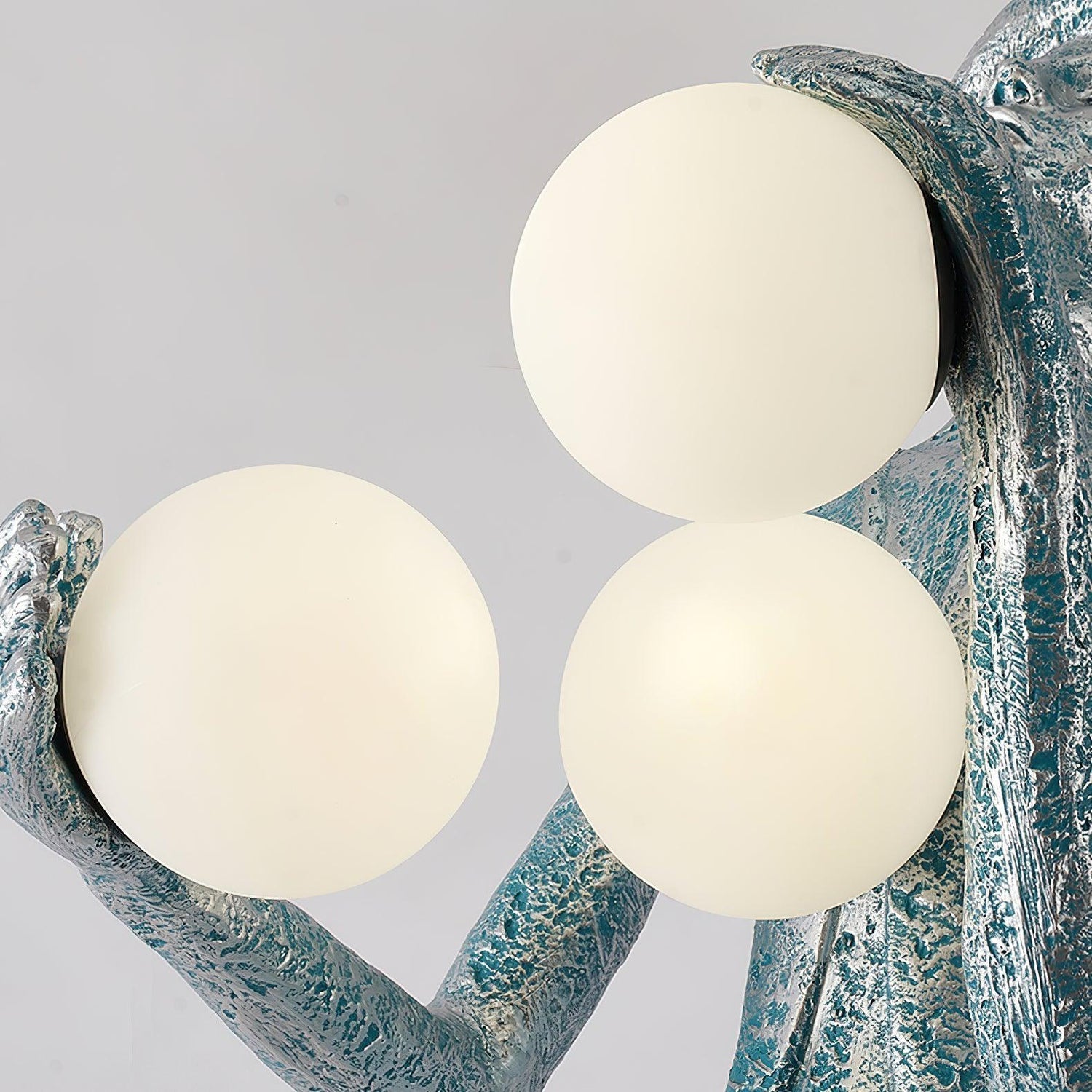 gentleman-sculpture-floor-lamp-anzaz--13