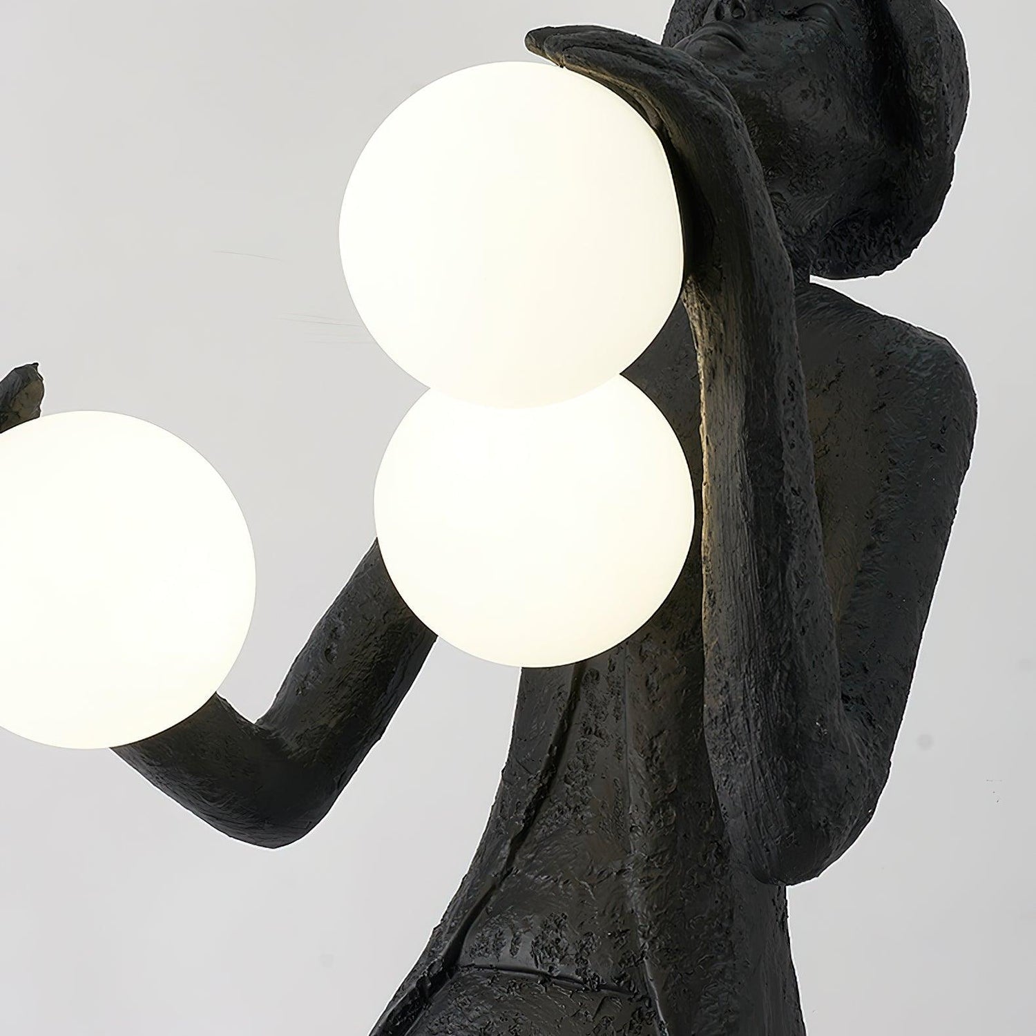 gentleman-sculpture-floor-lamp-anzaz--17