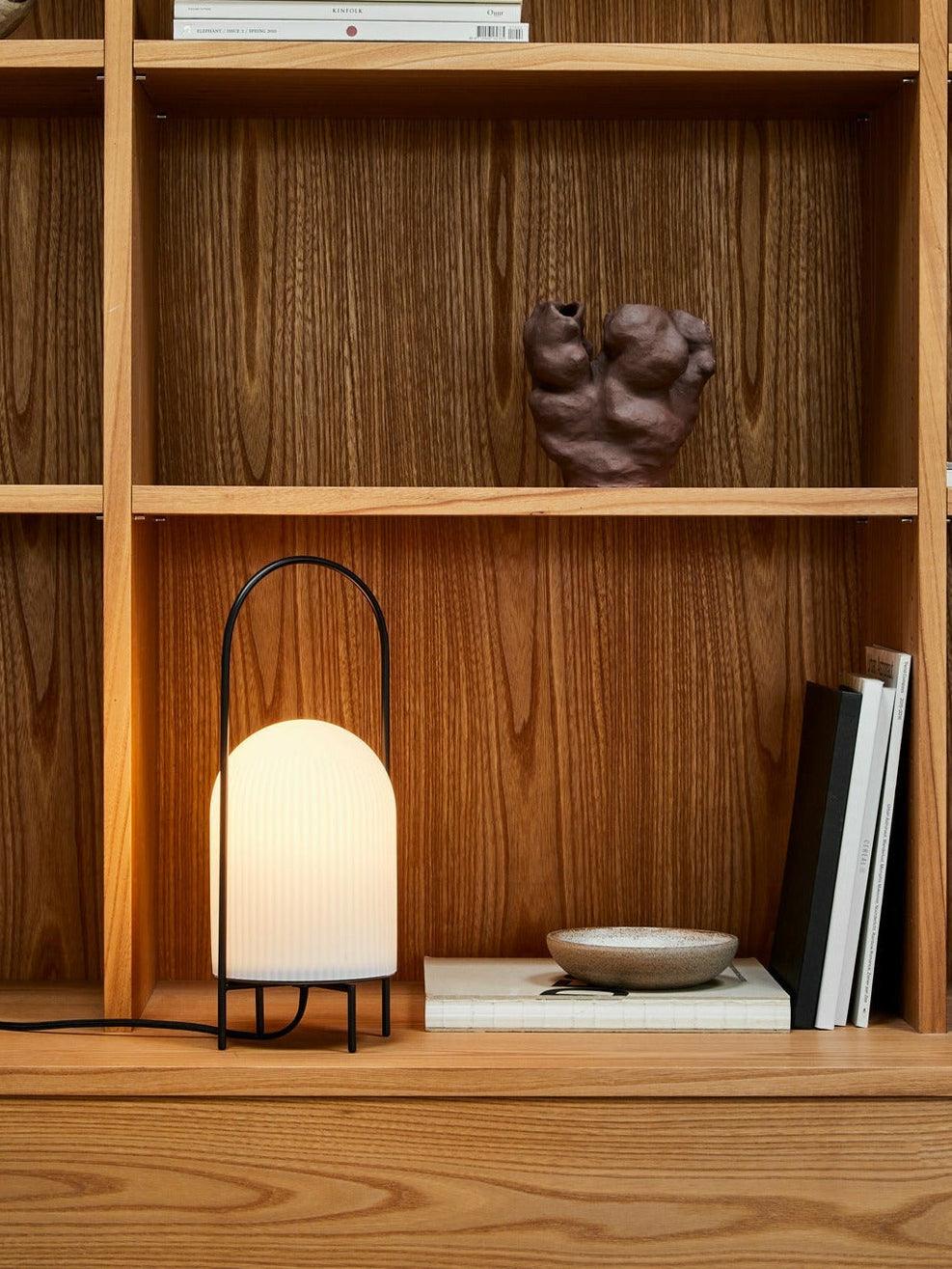ghost-table-lamp-anzaz-Black & White-4