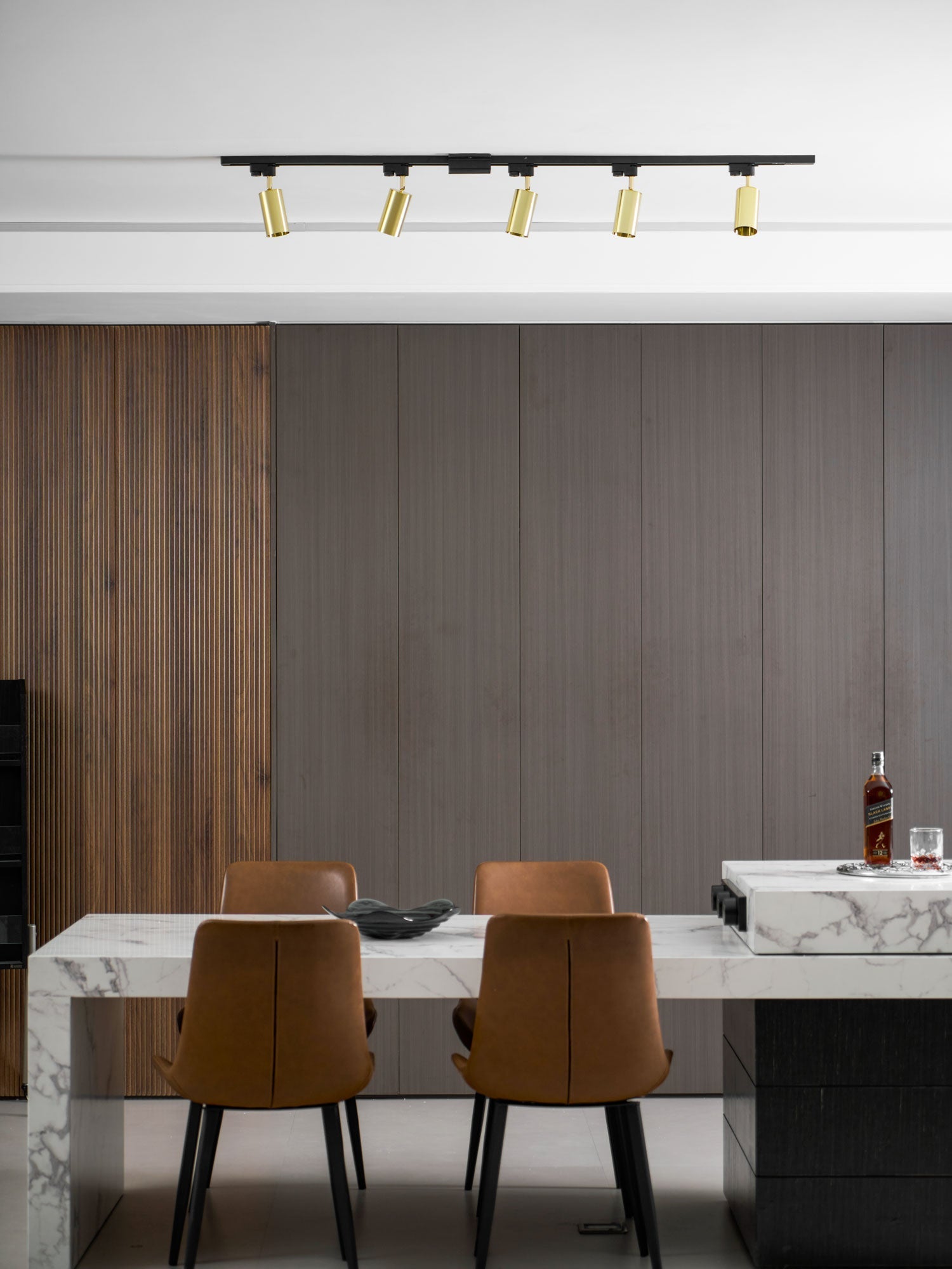 gilded-rail-track-light-anzaz--36