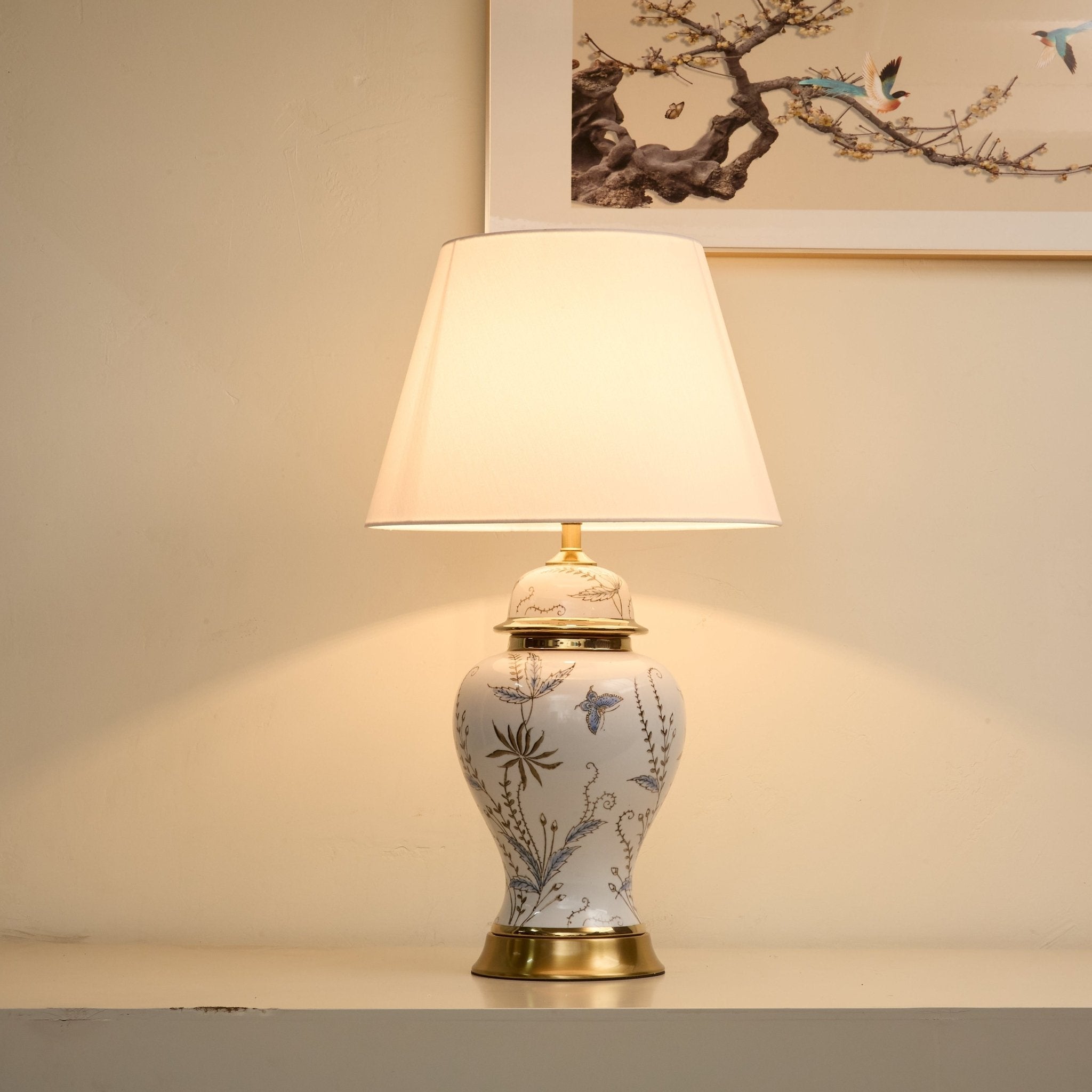 gilt-accented-ceramic-table-lamp-anzaz-White & Gold-2