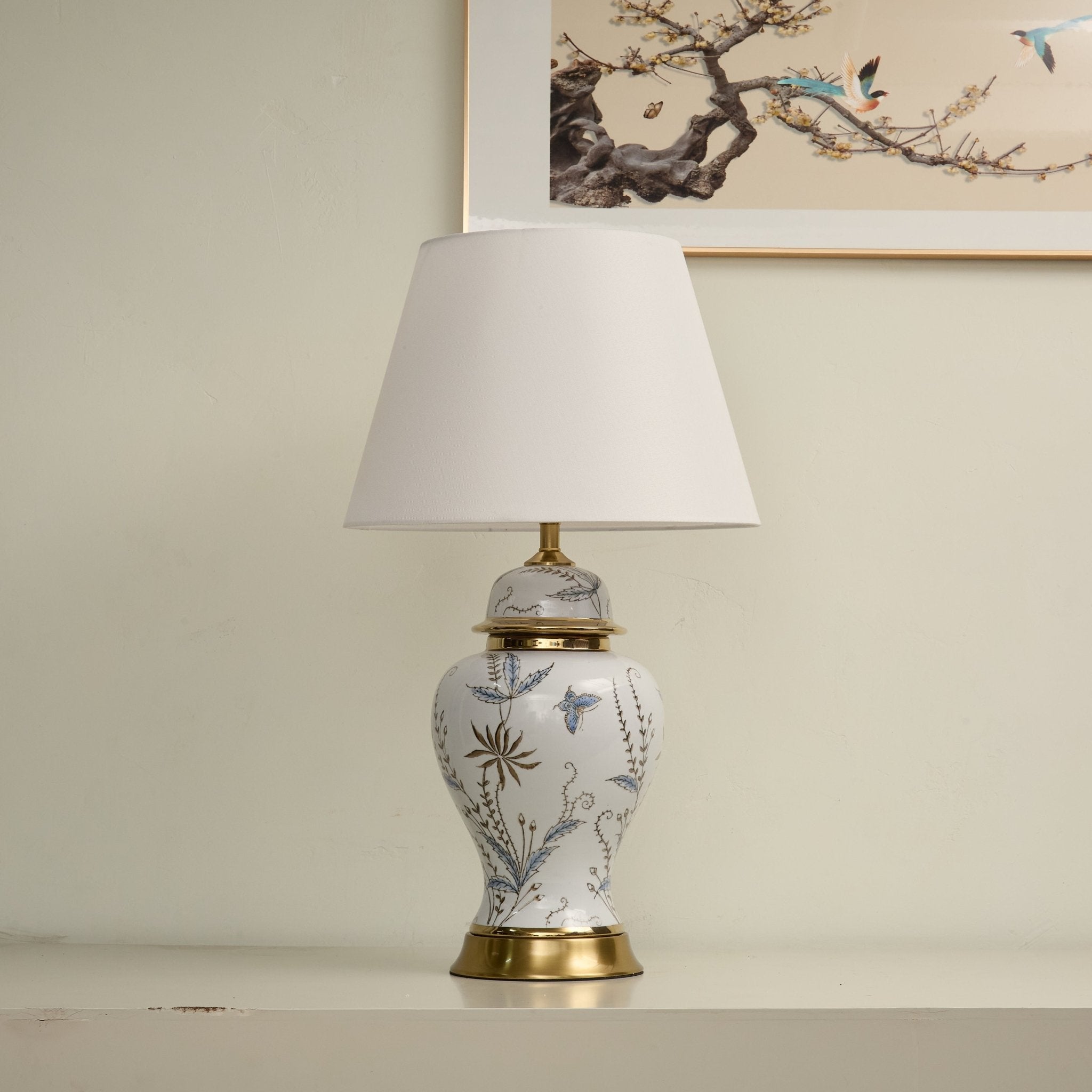 gilt-accented-ceramic-table-lamp-anzaz--5