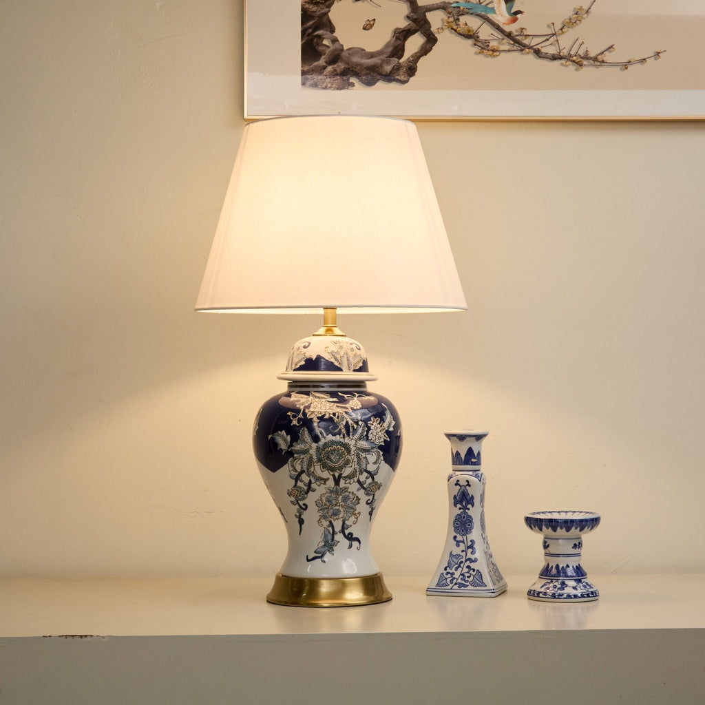 gilt-accented-table-lamp-anzaz--5