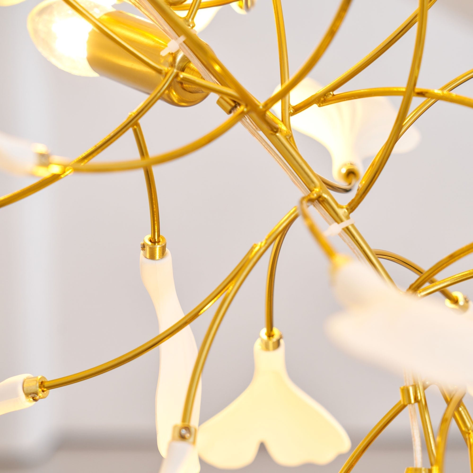 gold-white-leaves-combination-gingko-chandeliers-anzaz--54