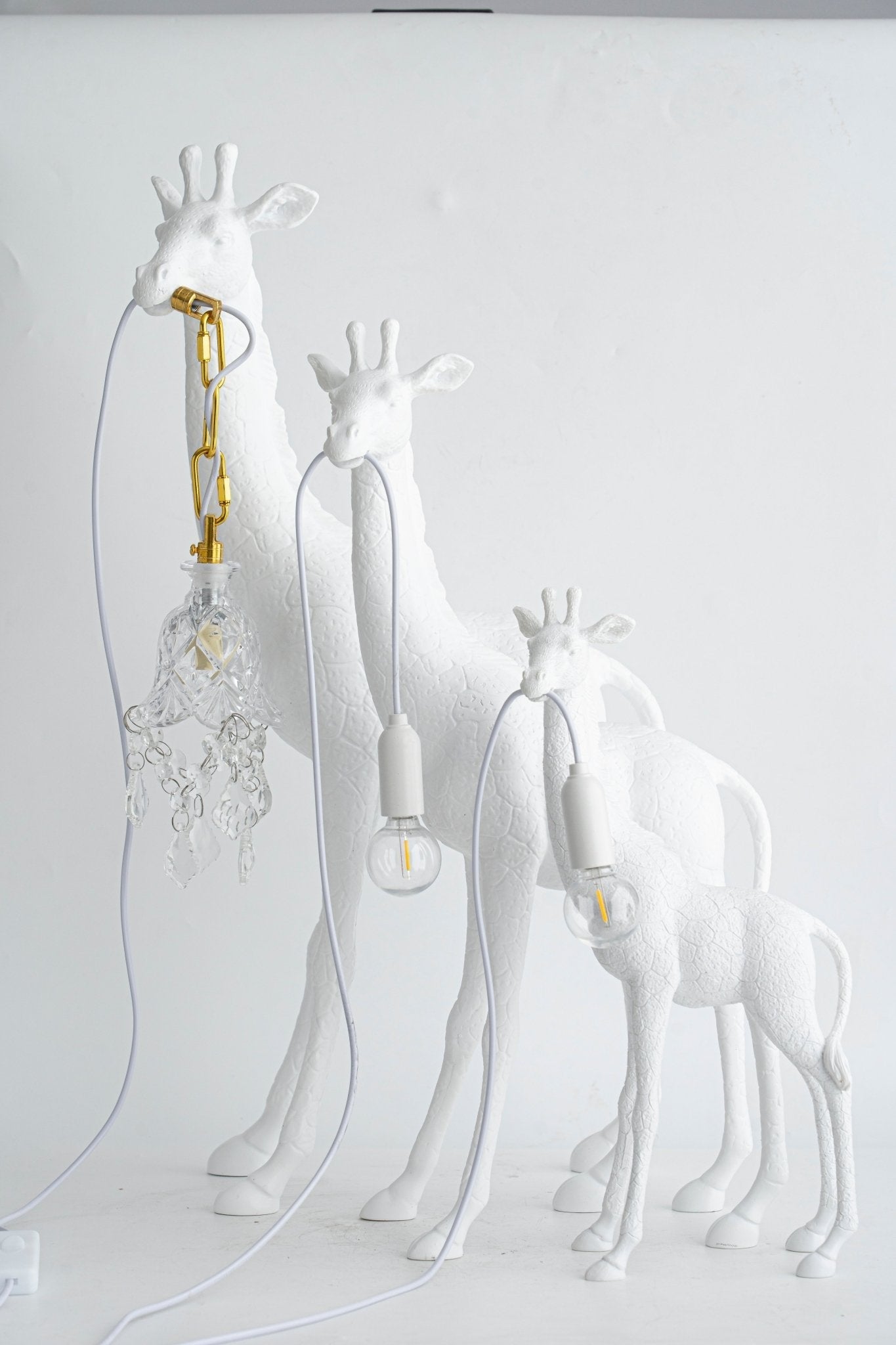giraffe-royale-sculpture-floor-lamp-anzaz-White-14