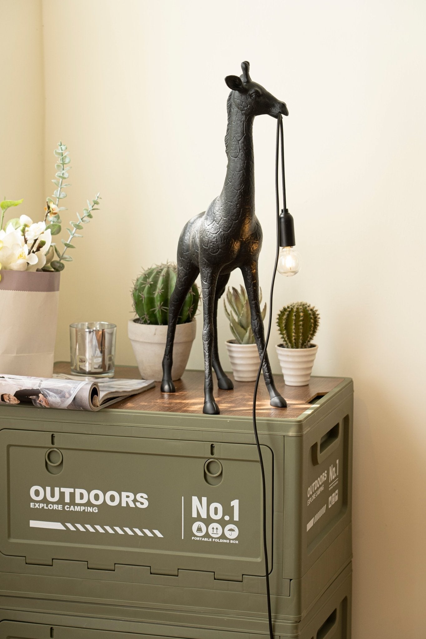 giraffe-royale-sculpture-floor-lamp-anzaz-Black-19