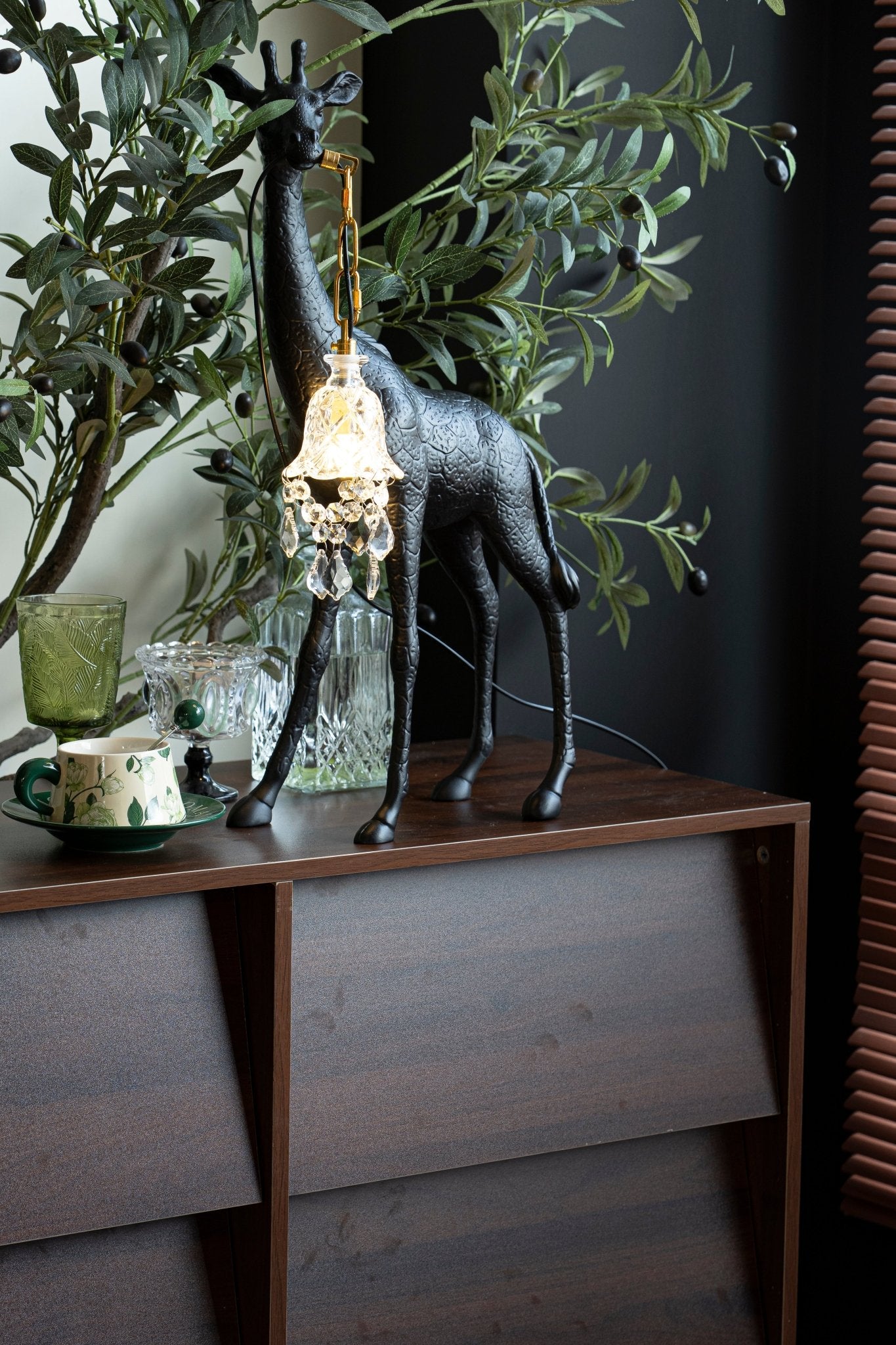 giraffe-royale-sculpture-floor-lamp-anzaz--41