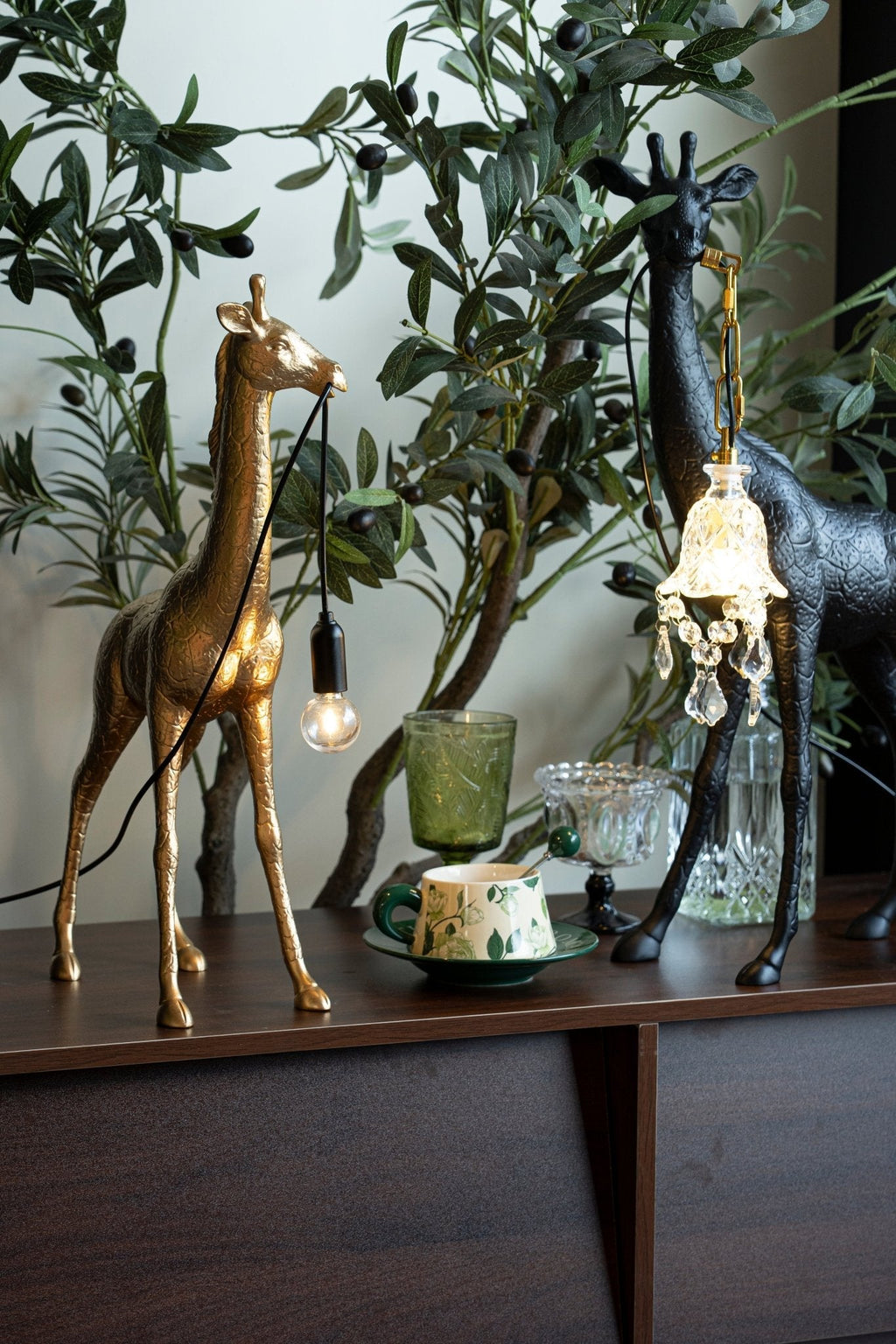 giraffe-royale-sculpture-floor-lamp-anzaz--45