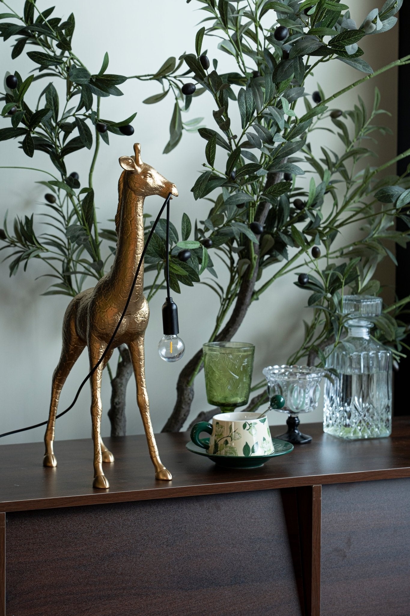 giraffe-royale-sculpture-floor-lamp-anzaz--37
