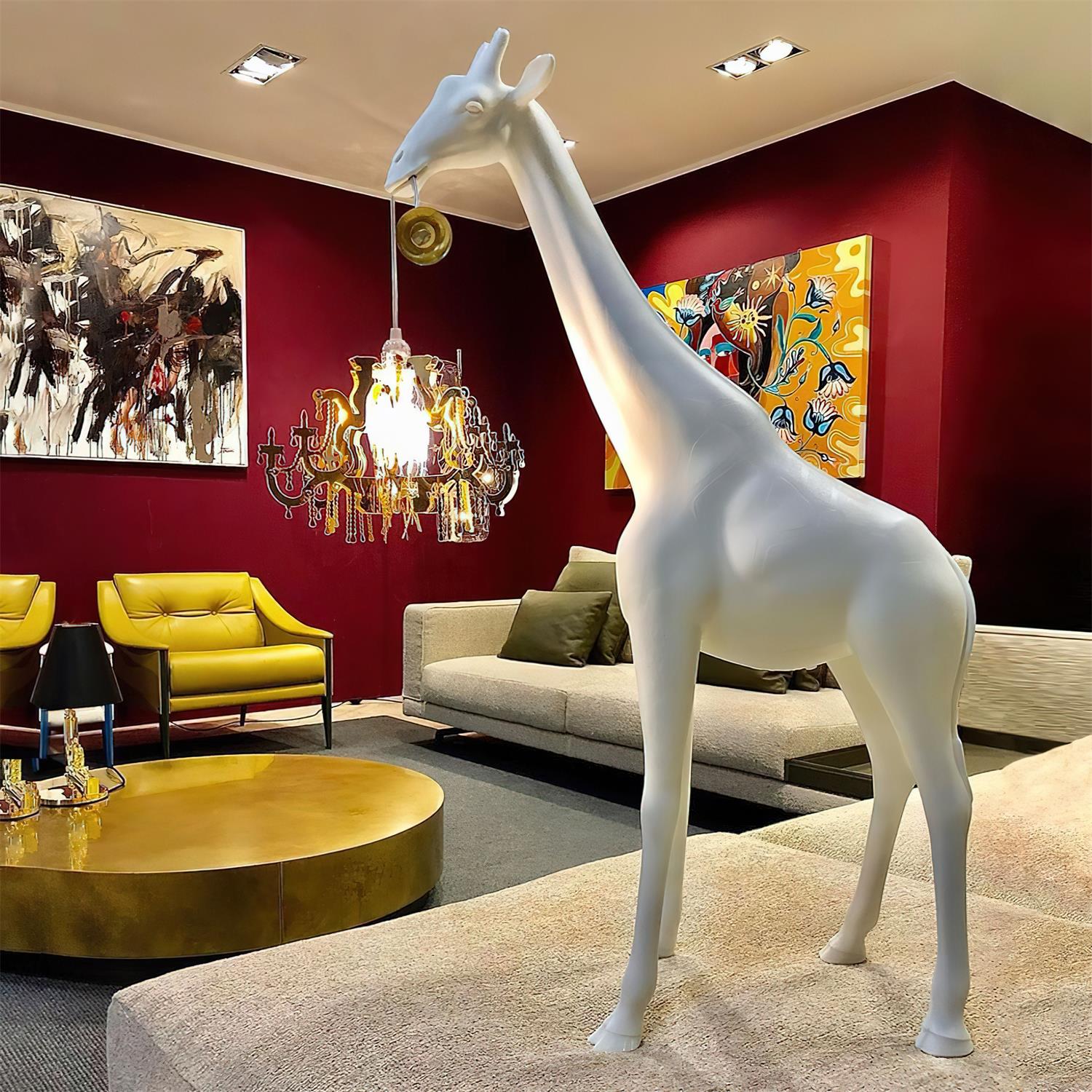 giraffe-sculpture-floor-lamp-anzaz-White & Chrome lamp body-4