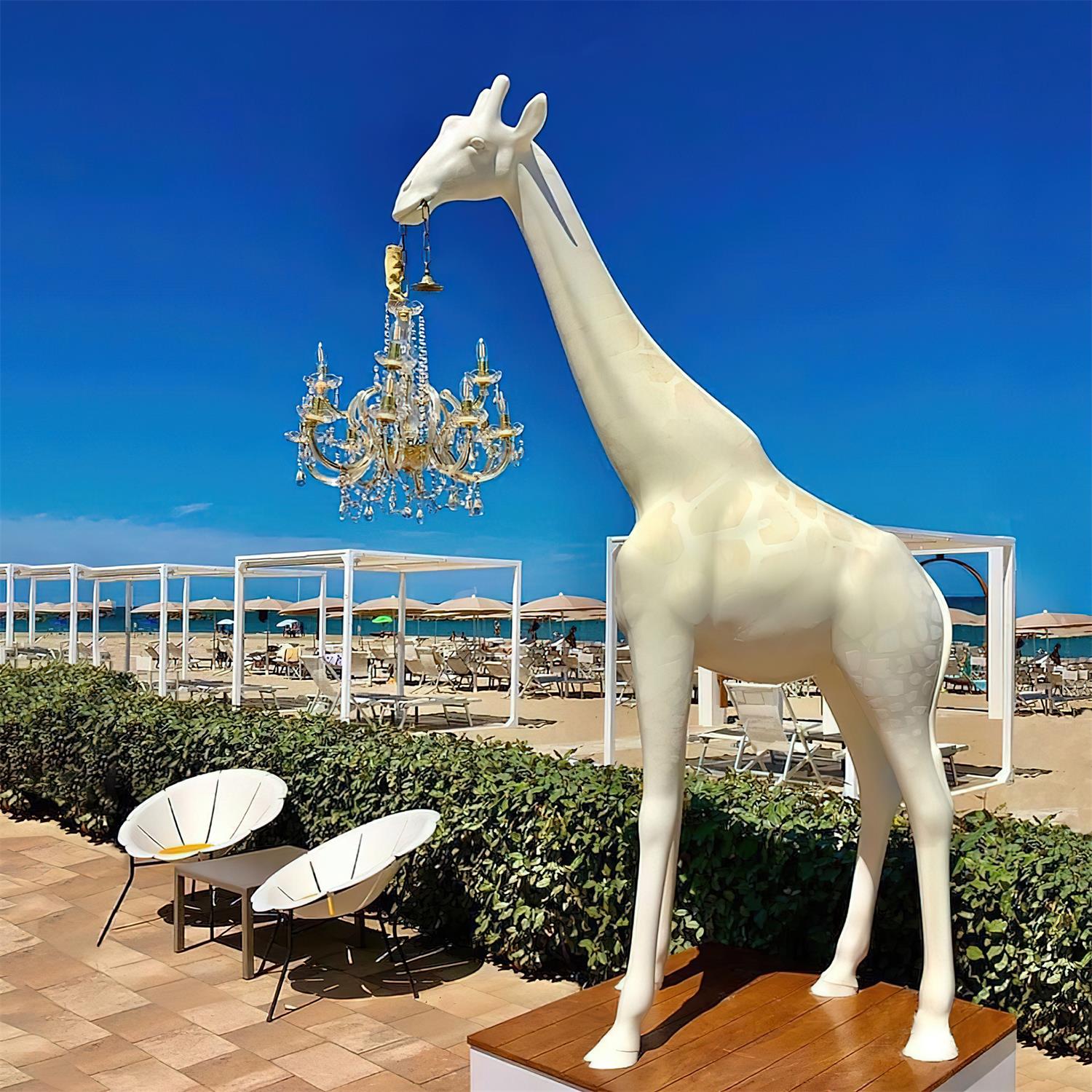 giraffe-sculpture-floor-lamp-anzaz-Black & Chrome lamp body-28