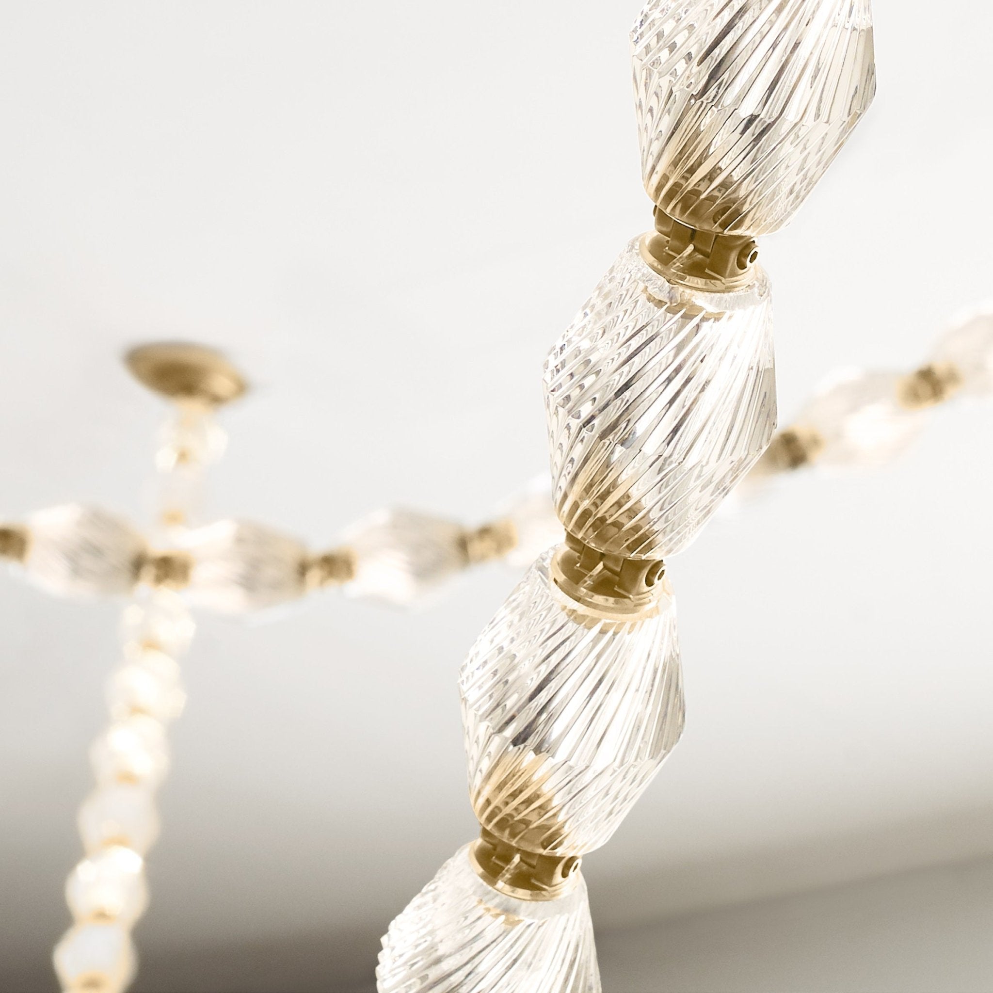 glass-chain-chandelier-anzaz--74