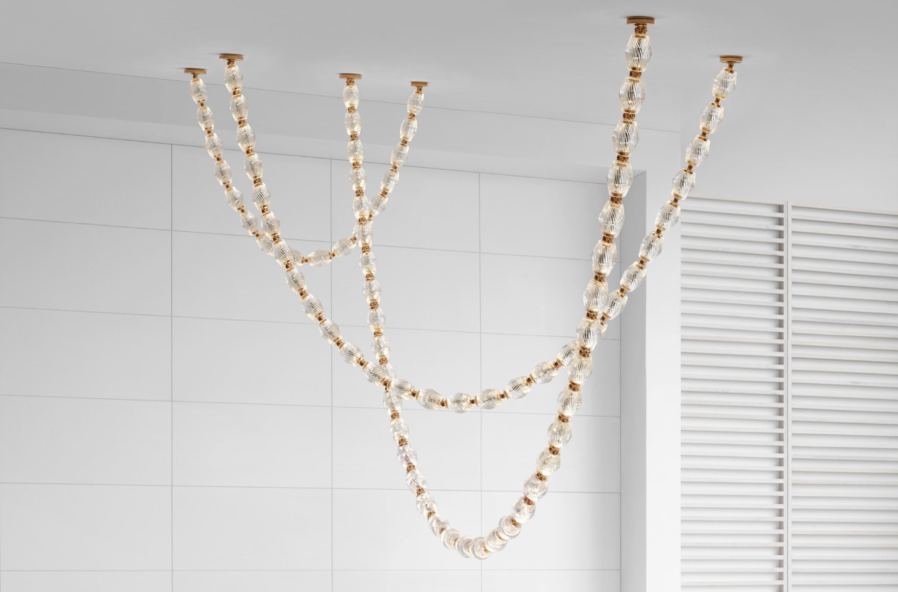 glass-chain-chandelier-anzaz--79