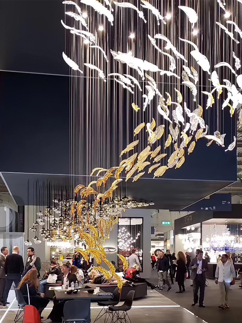 glass-feathers-flying-chandelier-anzaz--16