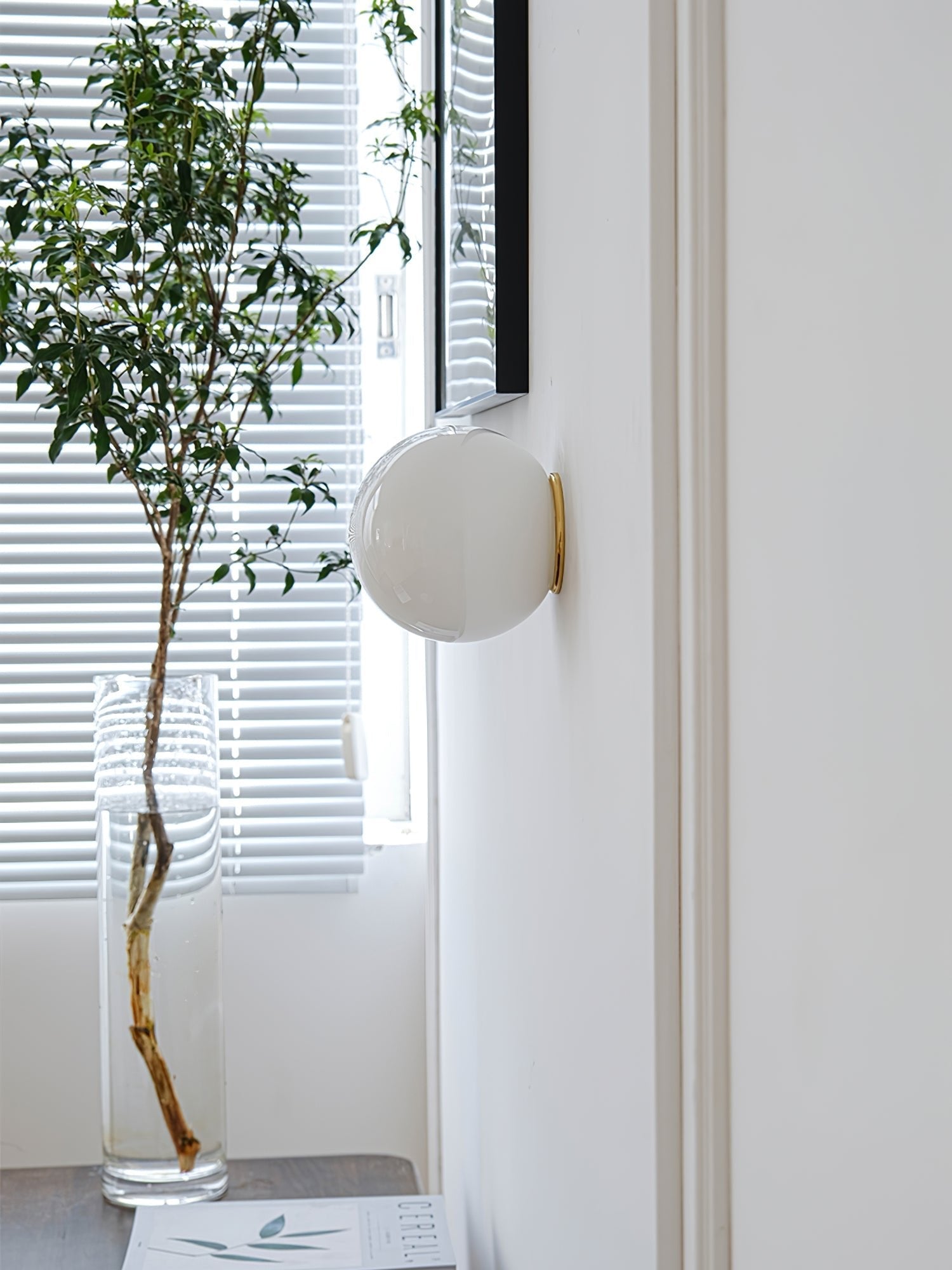 glass-mini-orb-wall-lamp-anzaz--3