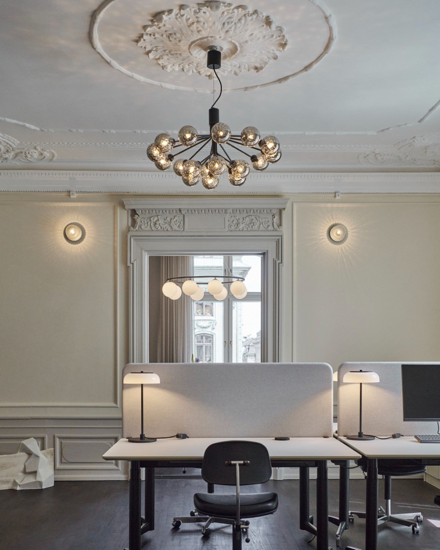 glass-sphere-cluster-chandelier-anzaz--35