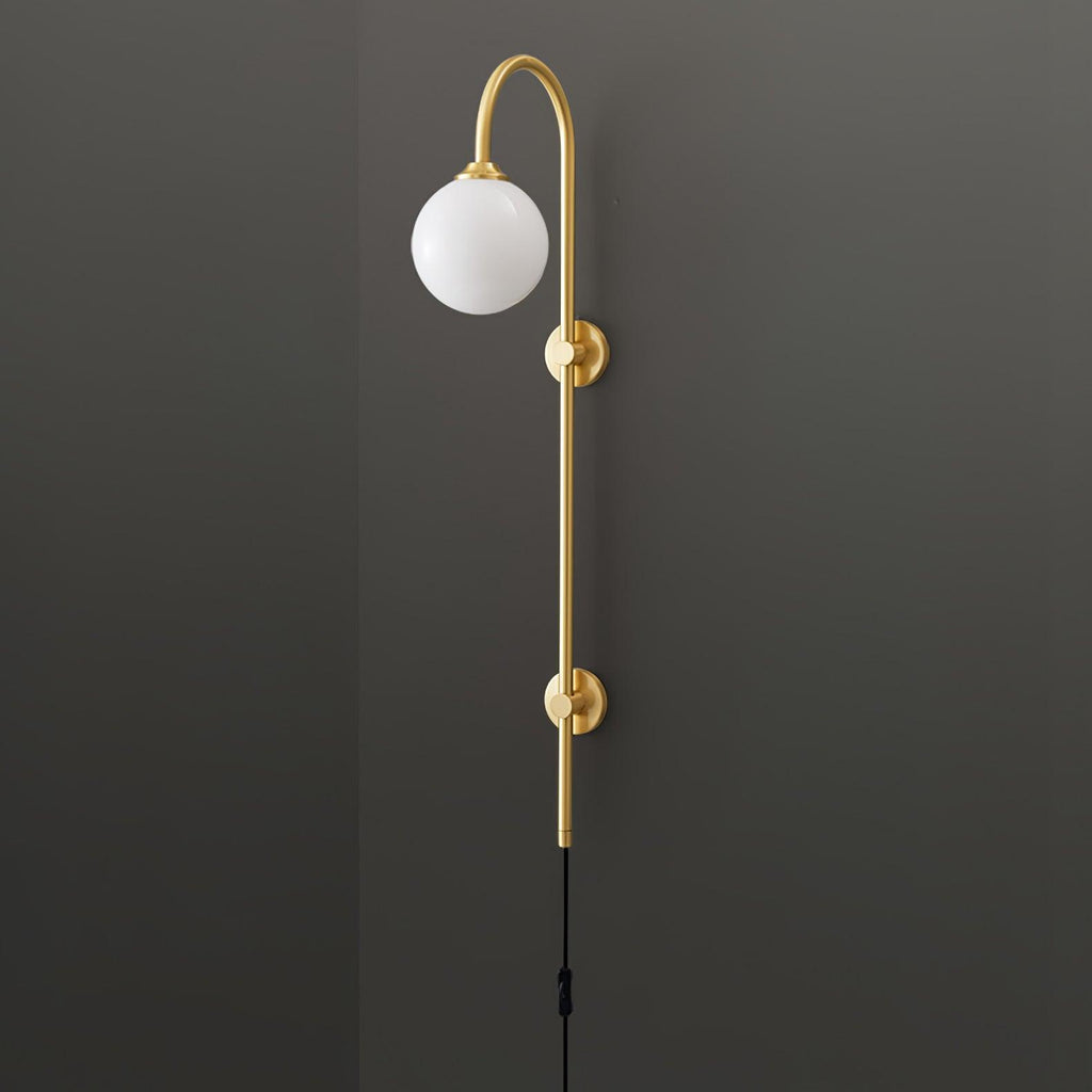 globe-brass-plug-in-wall-sconce-anzaz--17