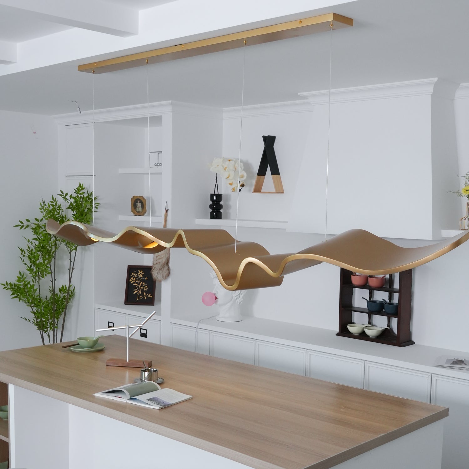 gold-ribbon-chandelier-anzaz-Gold-3