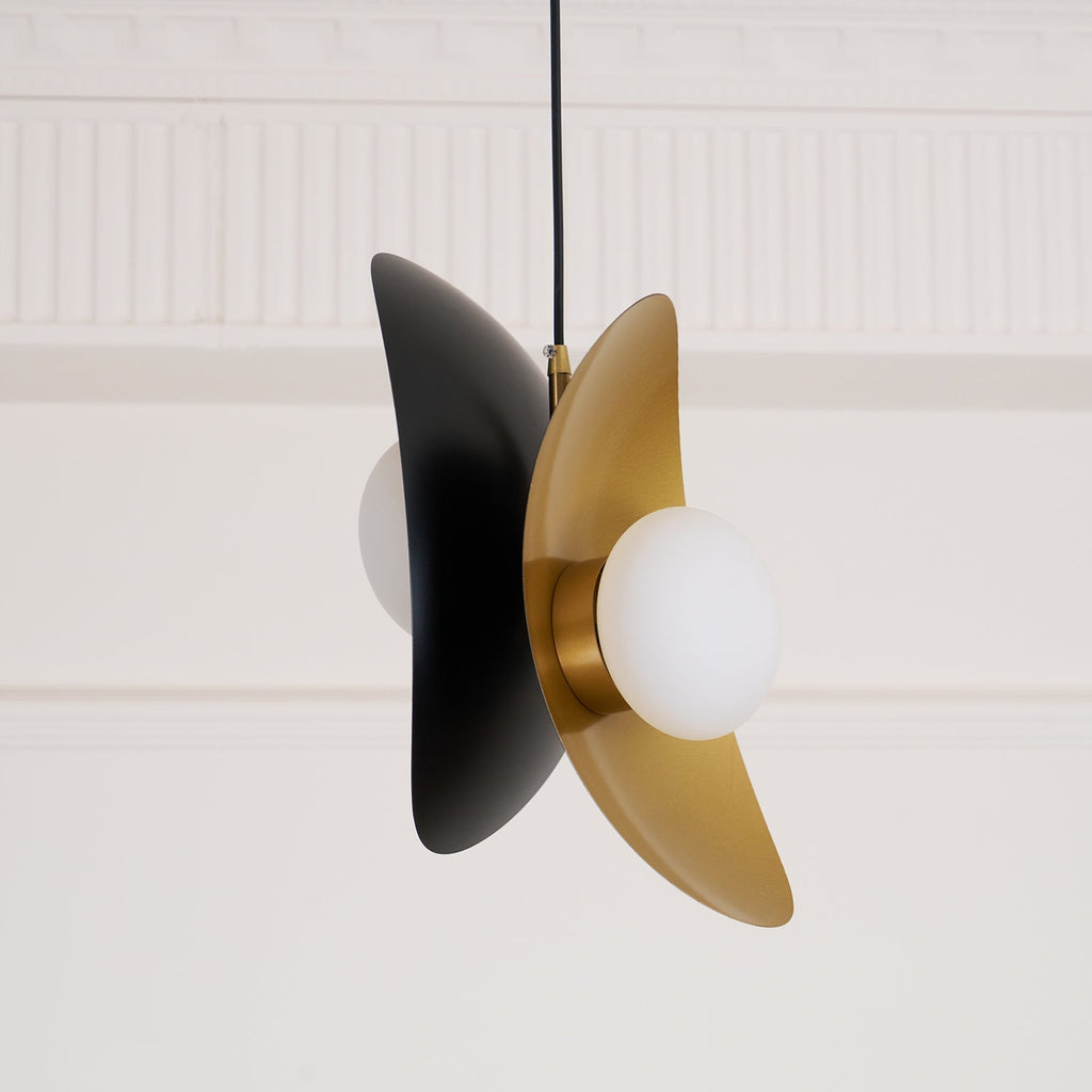 golden-petal-pendant-lamp-anzaz--13