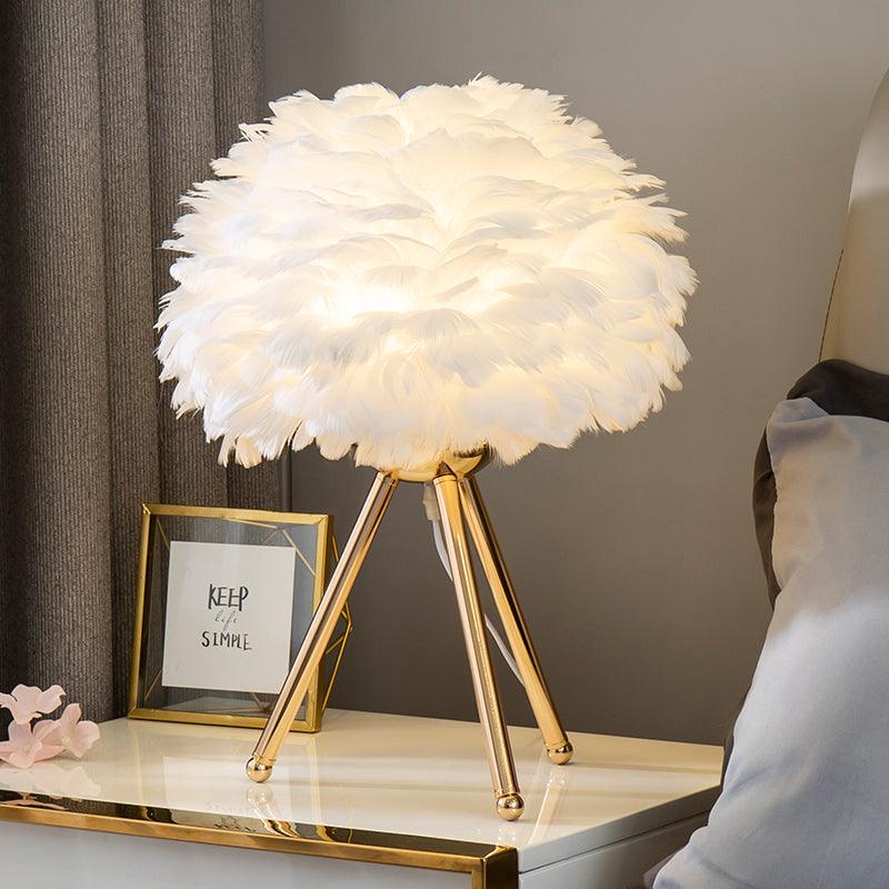 goose-feather-table-lamp-anzaz-Gold+White-2