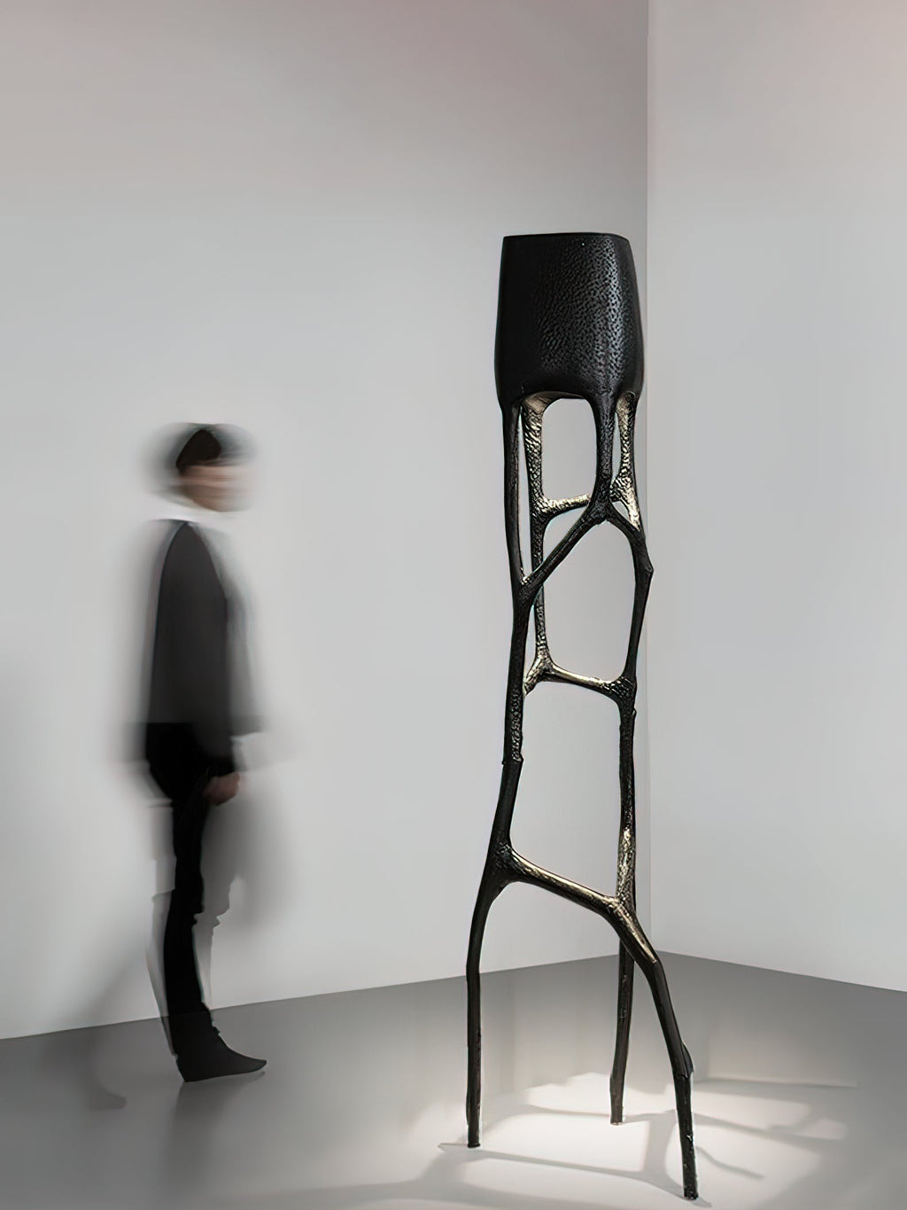 gothic-sculpture-floor-lamp-anzaz--9