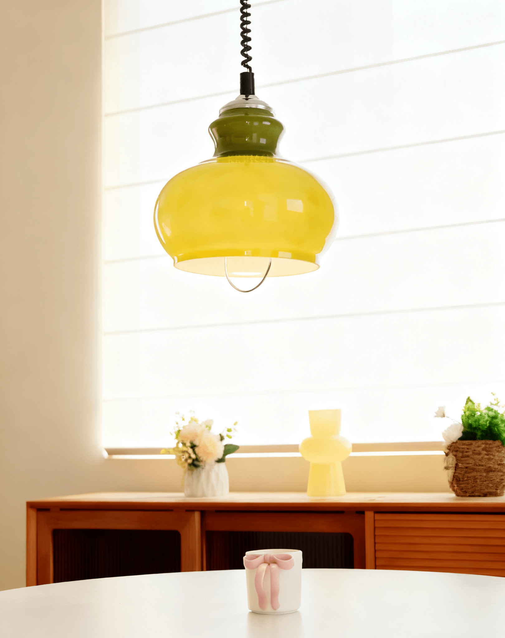 gradient-glass-coil-pendant-light-anzaz--4