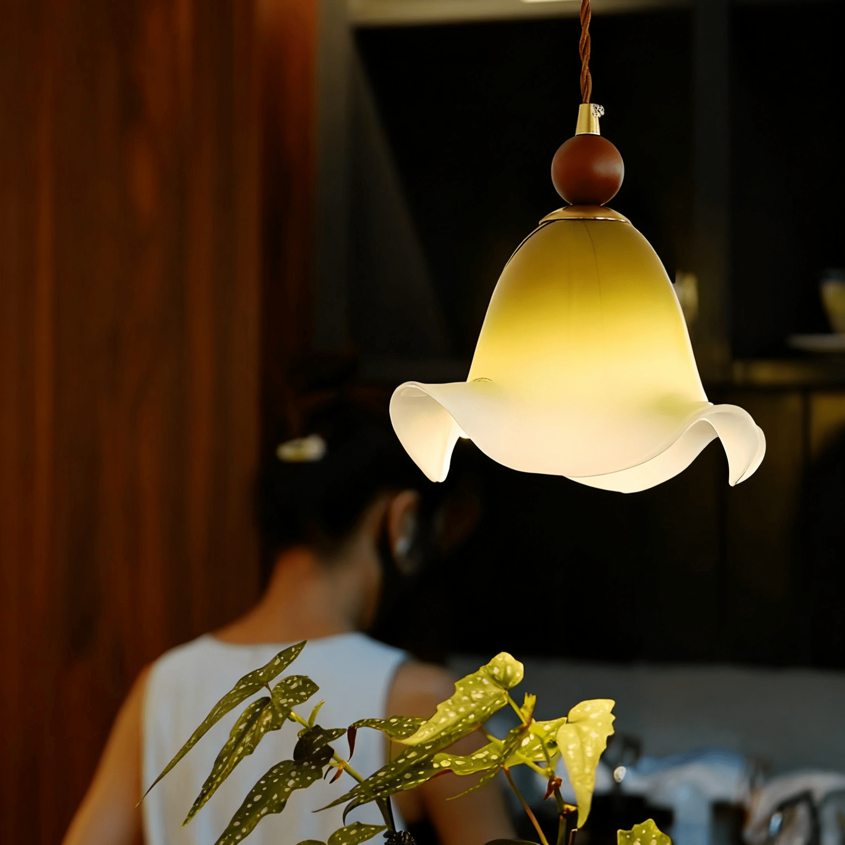 gradient-petal-pendant-lamp-anzaz--10