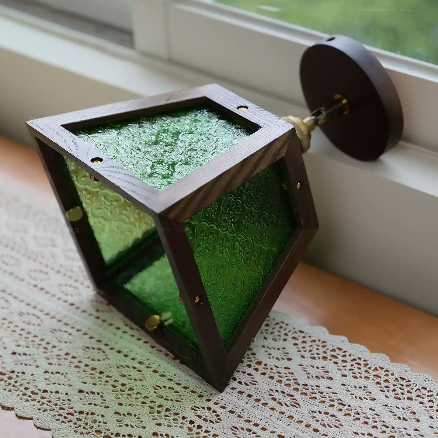 green-patterned-glass-ceiling-light-anzaz--6