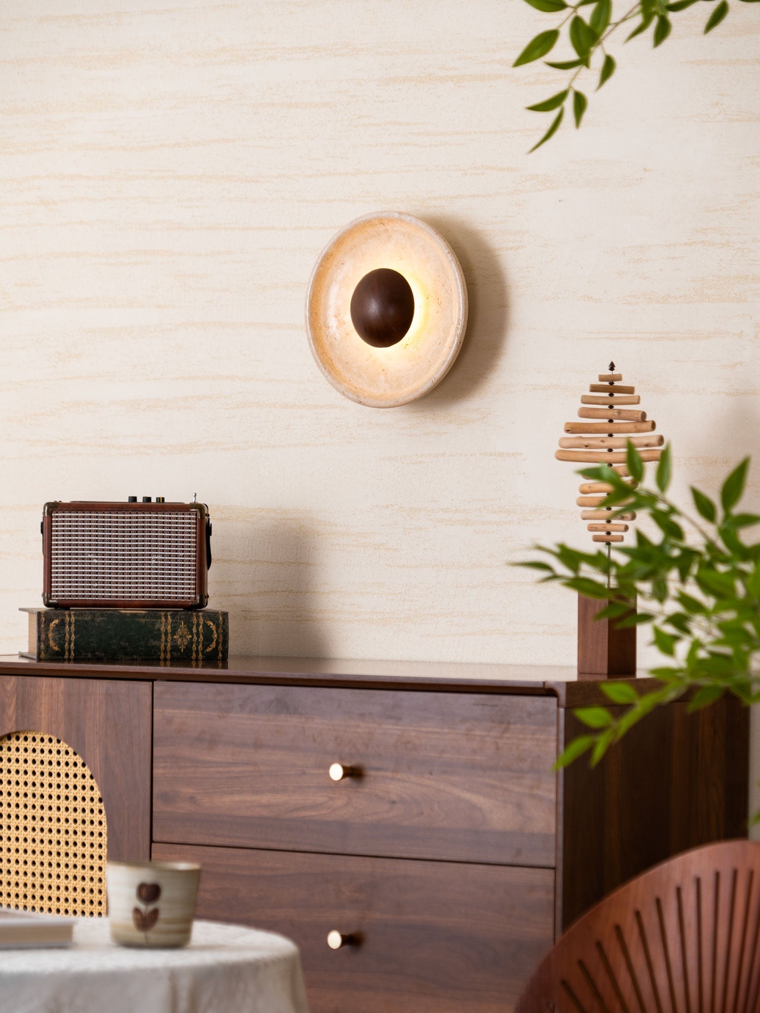 halo-travertine-wall-light-anzaz--22