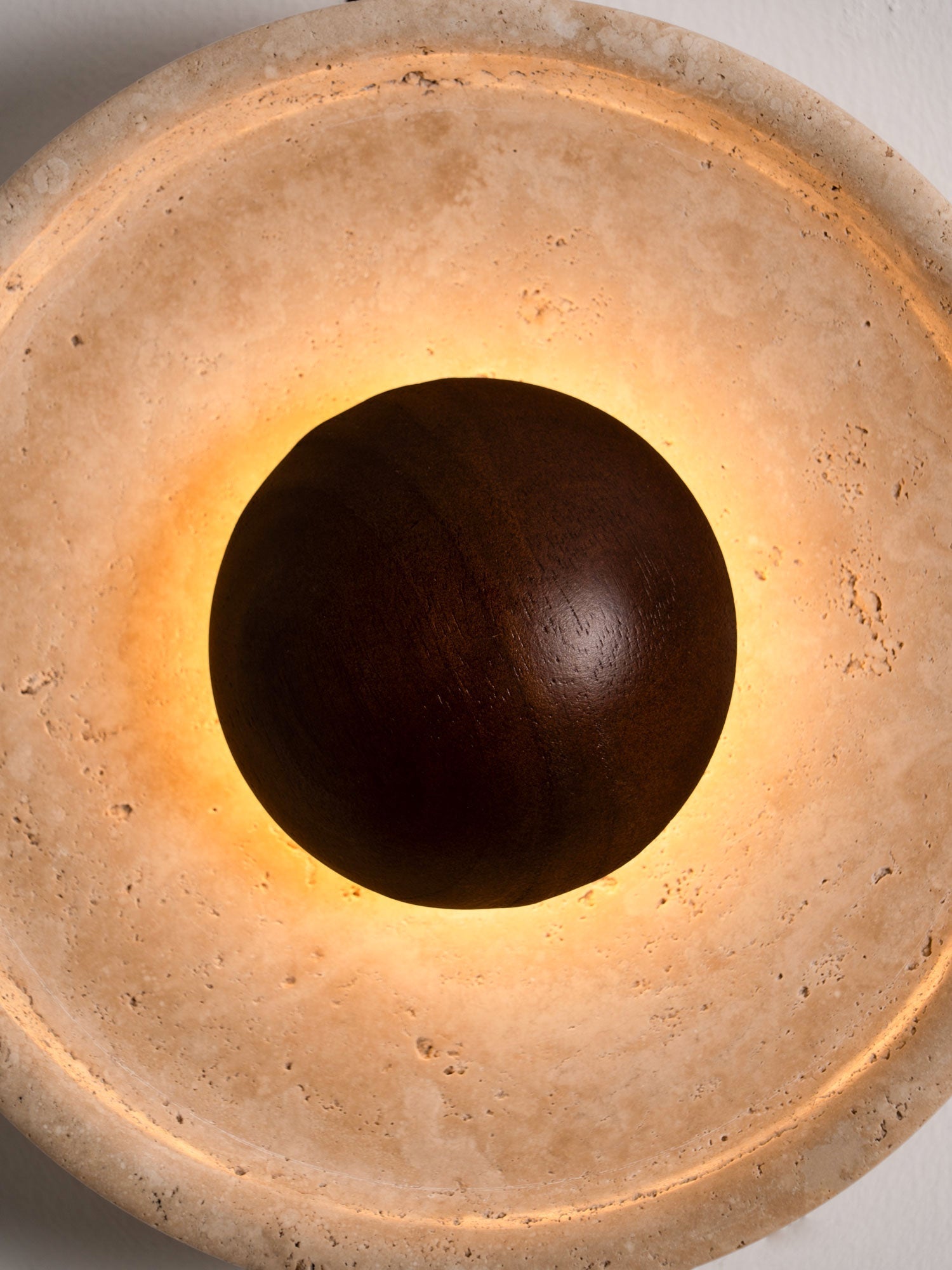 halo-travertine-wall-light-anzaz--32