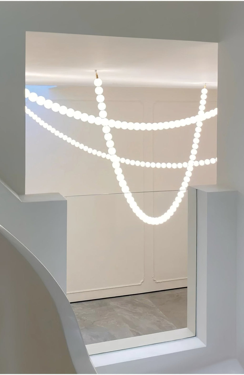 pearl-necklace-balls-chandelier-anzaz--99