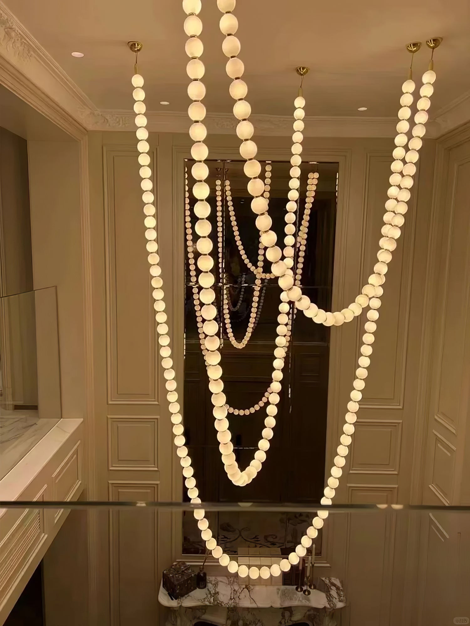pearl-necklace-balls-chandelier-anzaz--101