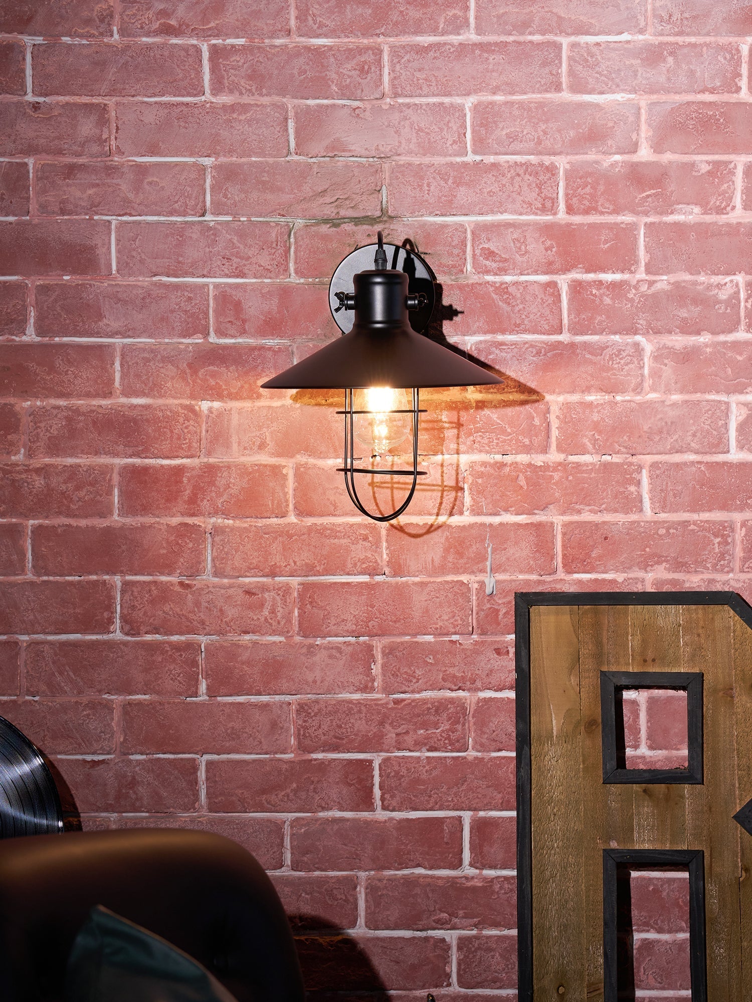 harbour-industrial-wall-light-anzaz--18