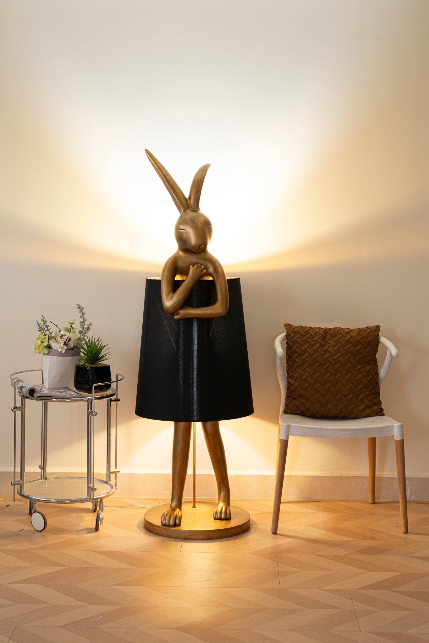 hare-silhouette-table-lamp-anzaz-Gilded & White-11