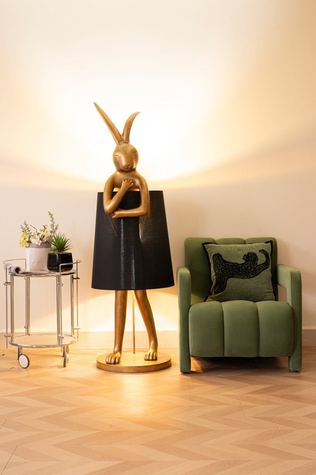 hare-silhouette-table-lamp-anzaz-Gilded & White-12