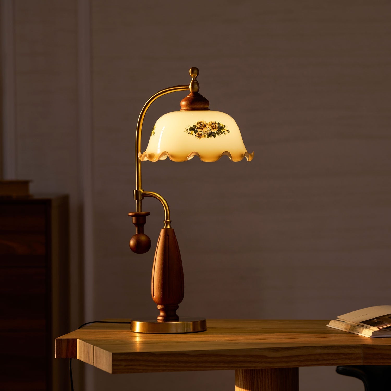 heritage-bloom-table-lamp-anzaz-Nickel & Walnut wood-6