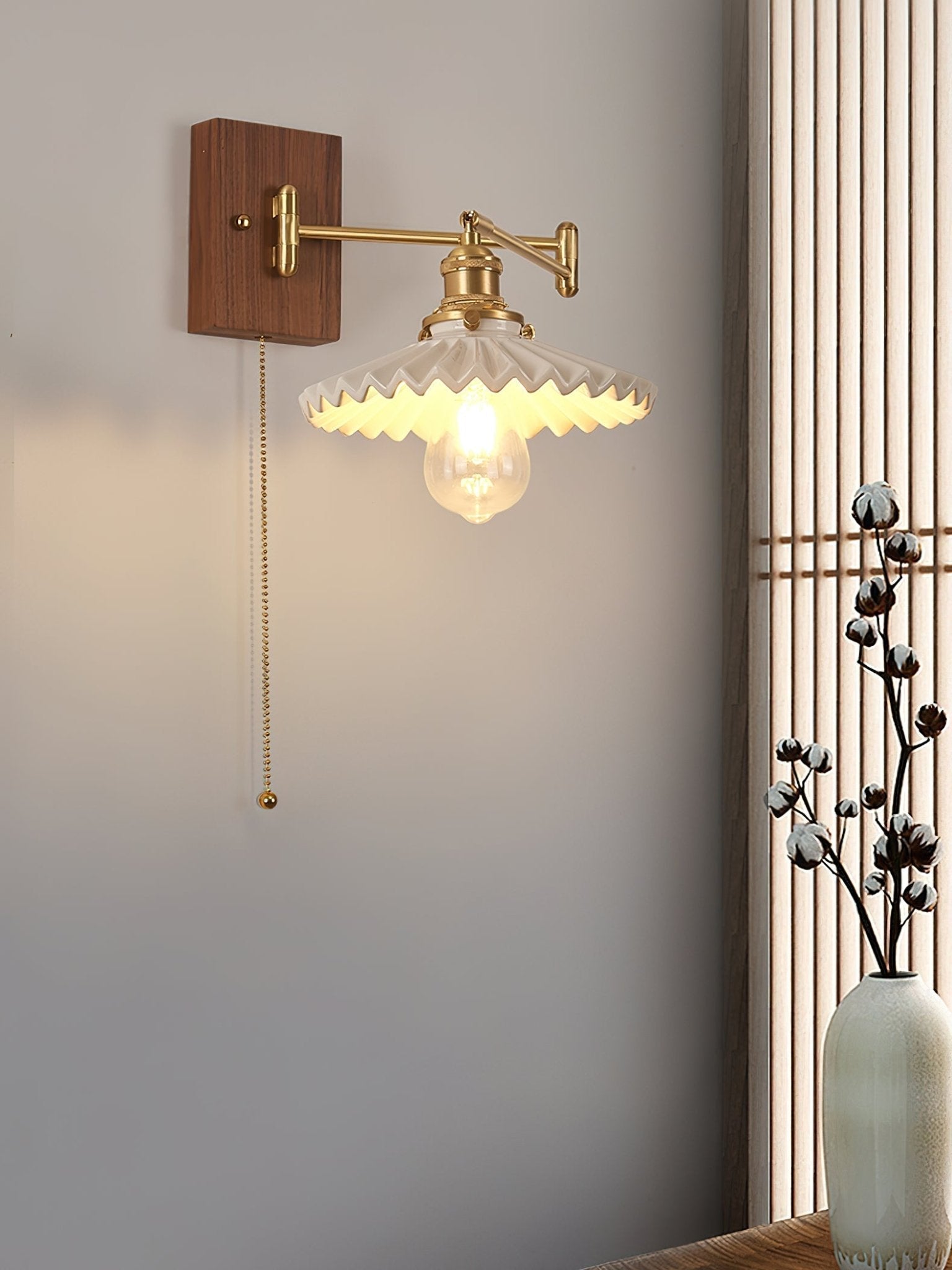 heritage-walnut-wall-lamp-anzaz-Walnut Color & Brass-7