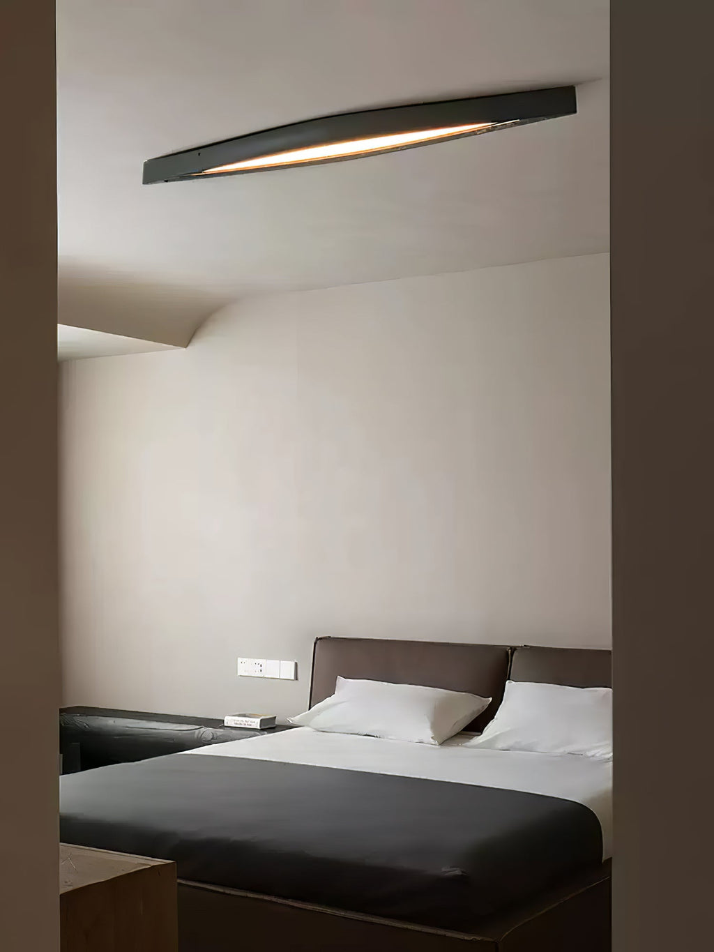 horizon-linear-wood-ceiling-lamp-anzaz--5